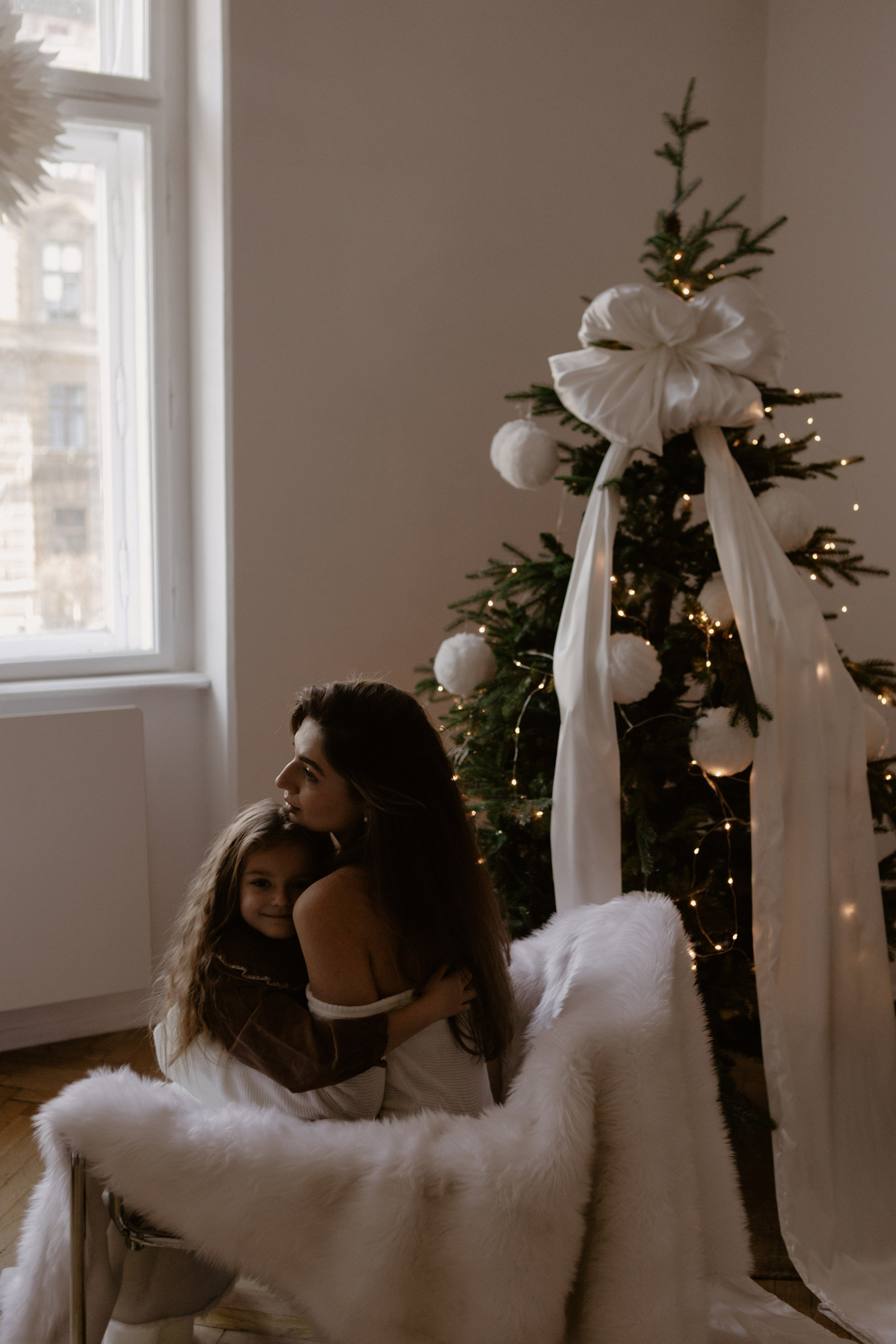 Victoria and Olivia. Photographer Lisbon|Portugal Nadiya Kharytonenko