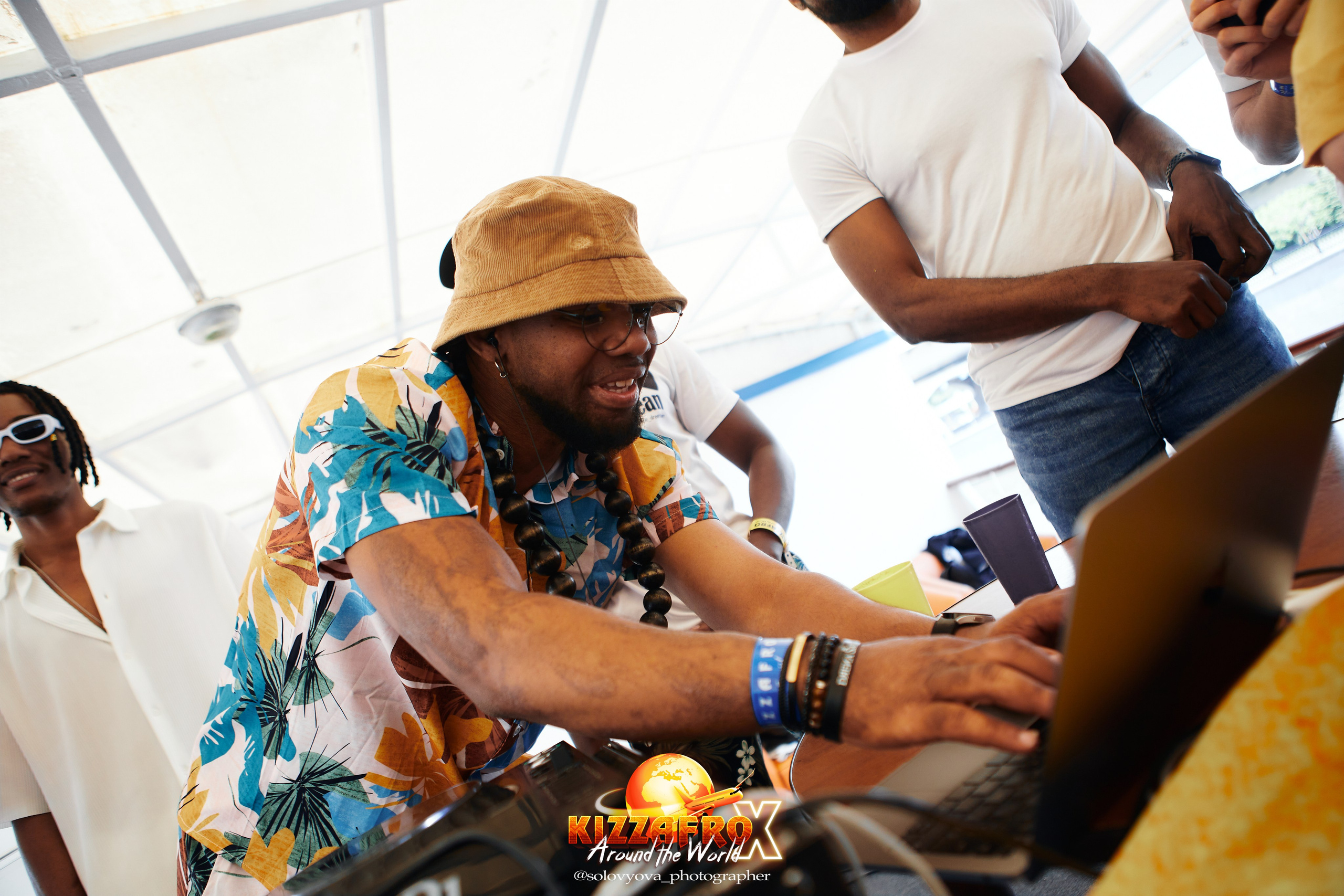 Boat party. Свадебный фотограф