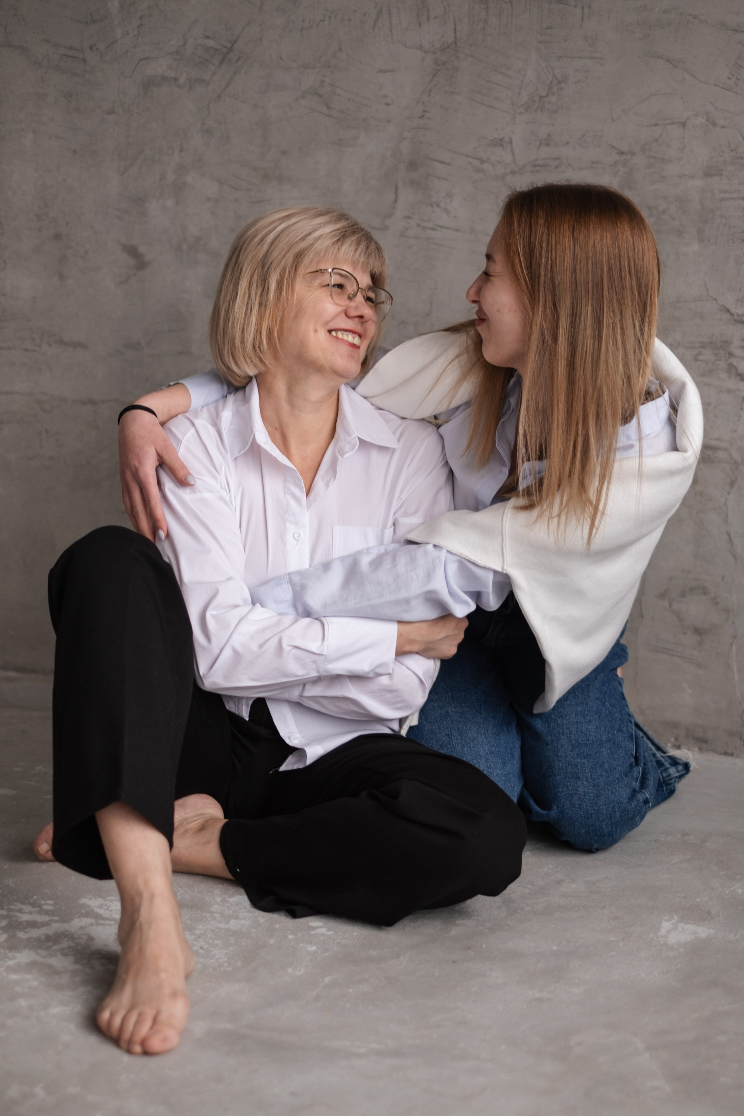 Наталья и Оля | мама и дочь в студии. Фотограф в Новосибирске Диана Ильиных