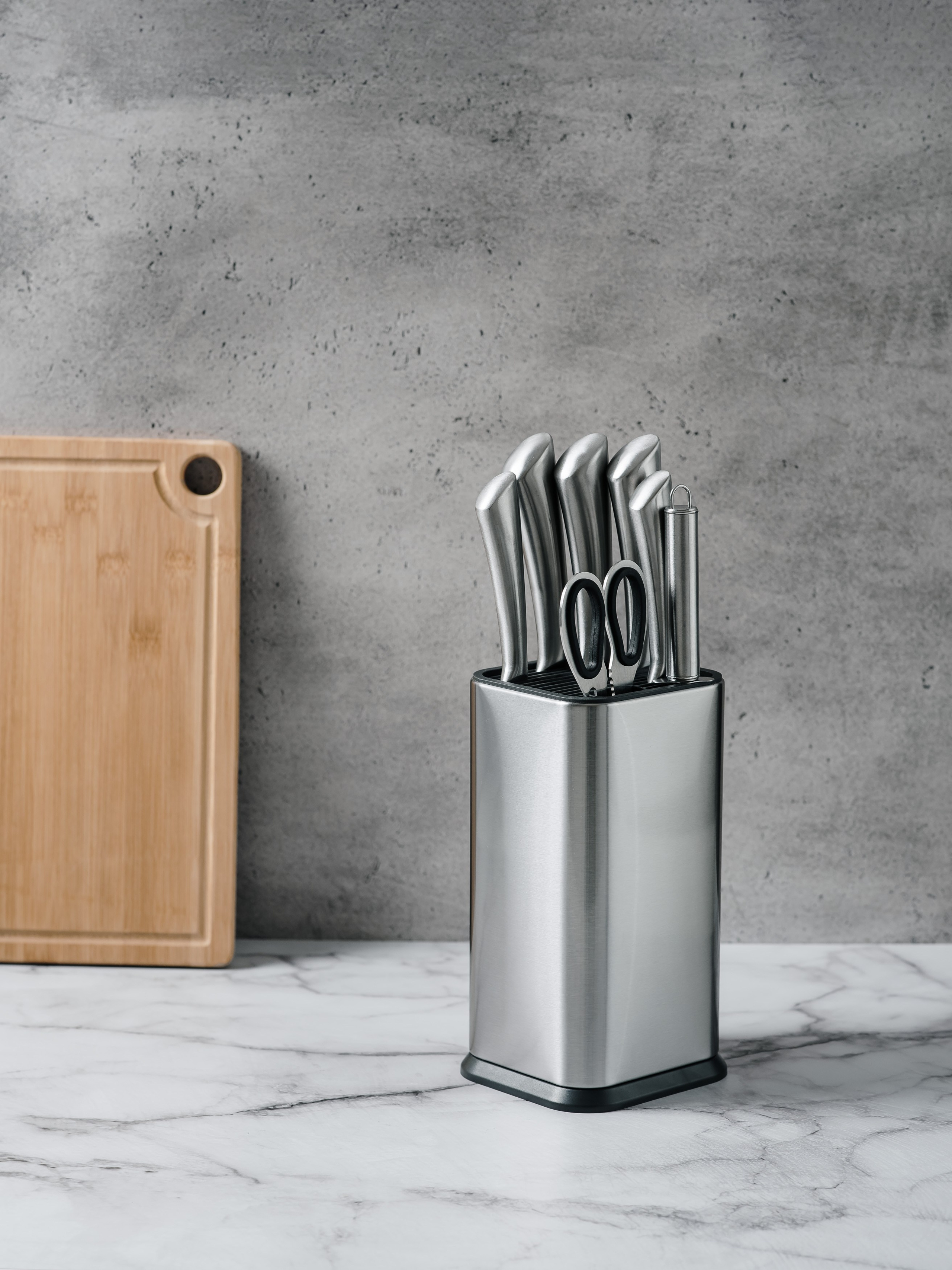 Ножи. Предметный фотограф, инфографика и видео в Санкт-Петербурге