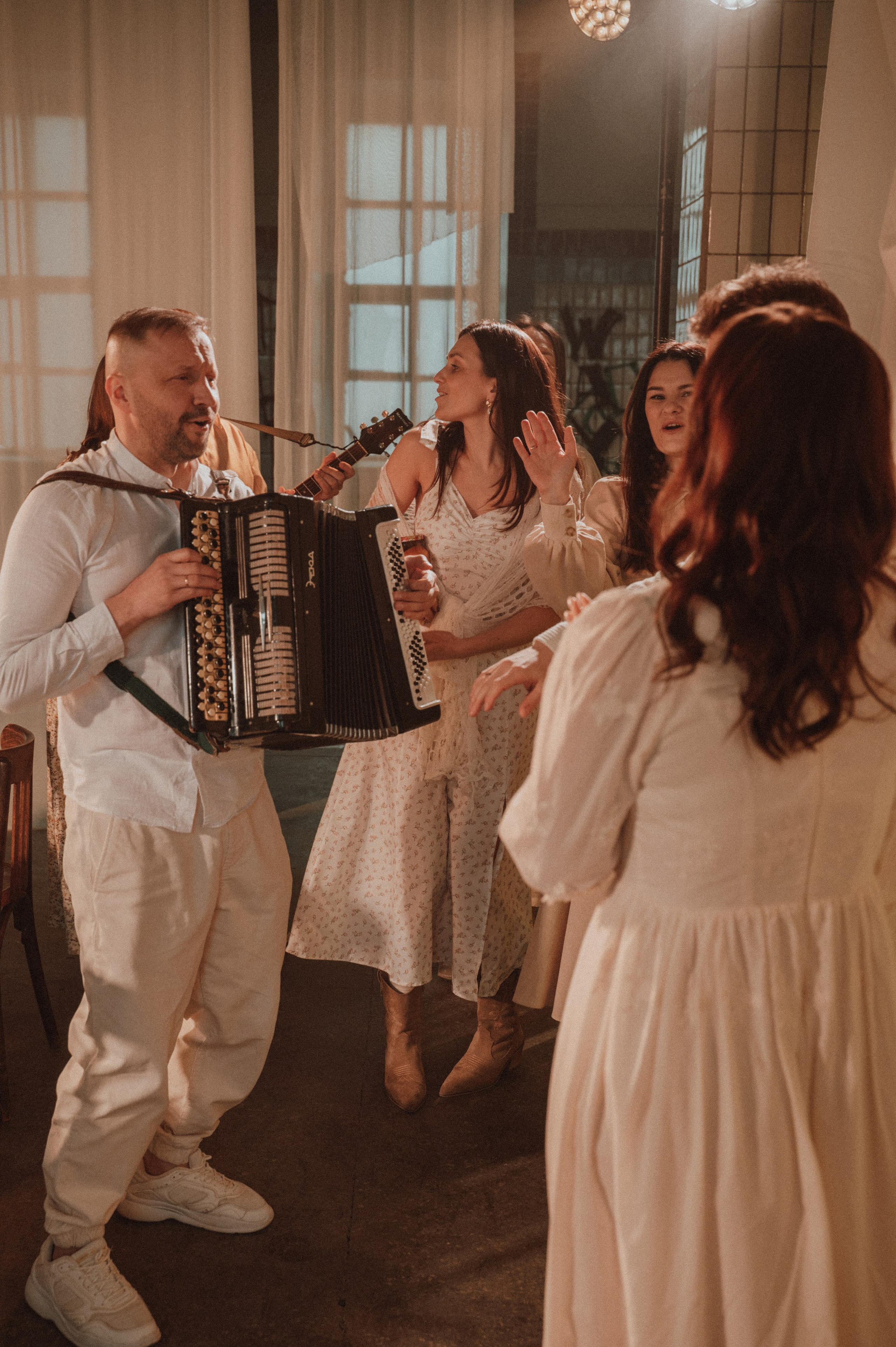 Цветы на подоконнике. Свадебный фотограф в Рязани Дзюрак Елизавета