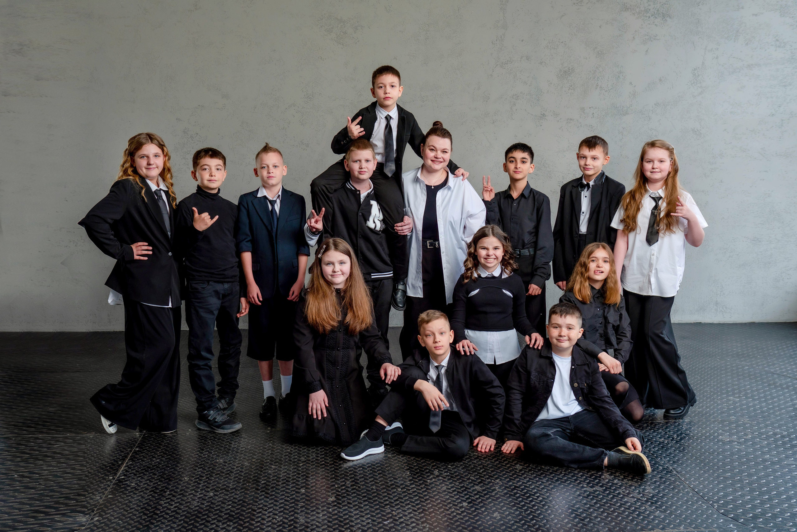 Выпускные (школьные) альбомы (книги) в Ростове-на-Дону. Современные Выпускные Альбомы в Ростове-на-Дону