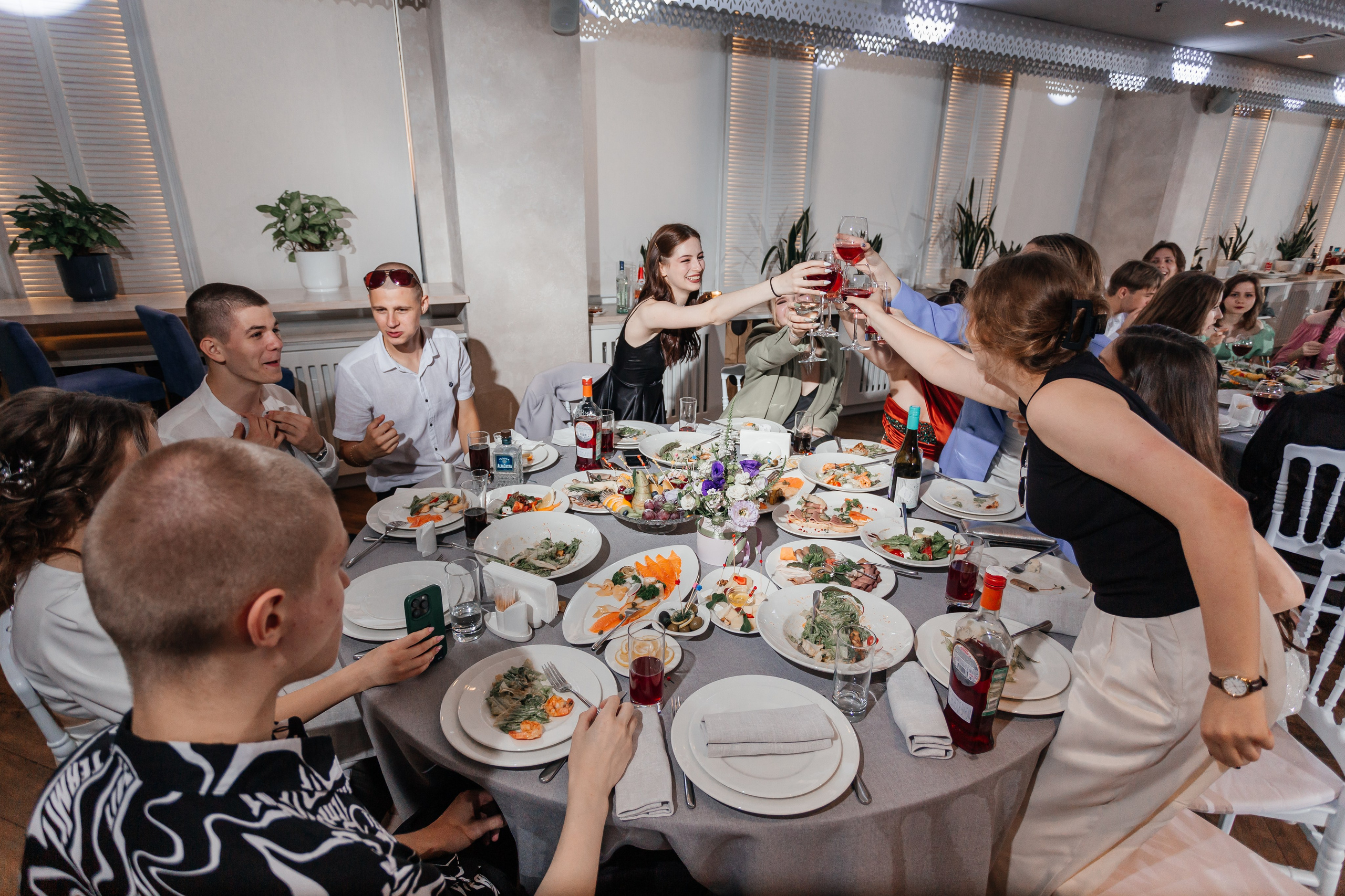 Выпускной 11 «А». Школа № 42. Свадебный фотограф в Краснодаре Николай Крауз