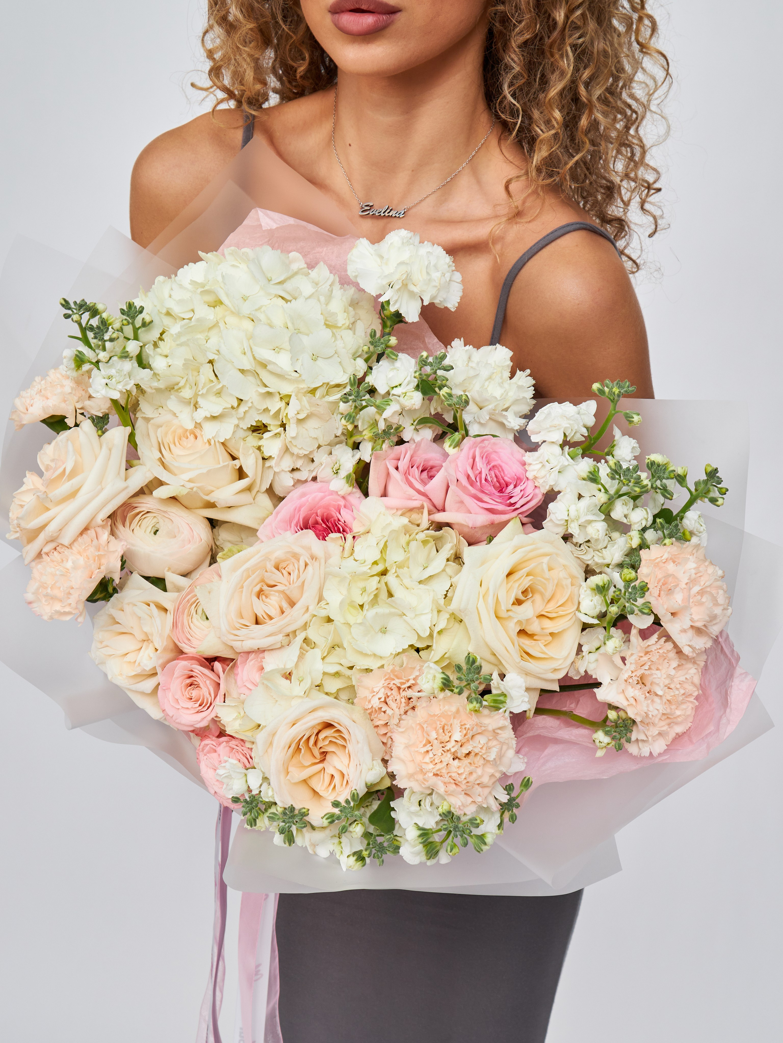 Профессиональные ракурсы для съемки каталога платьев и юбок в Москве – подчеркиваем силуэт и дизайн