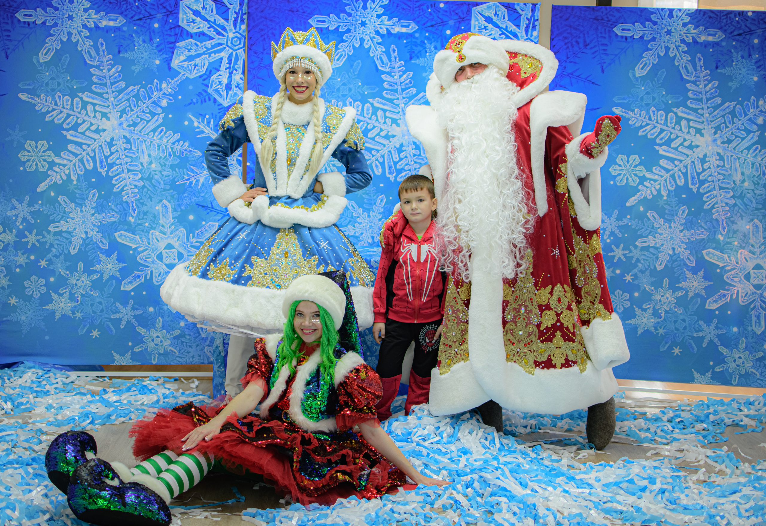 HAPPY NEW YEAR. Photokarish