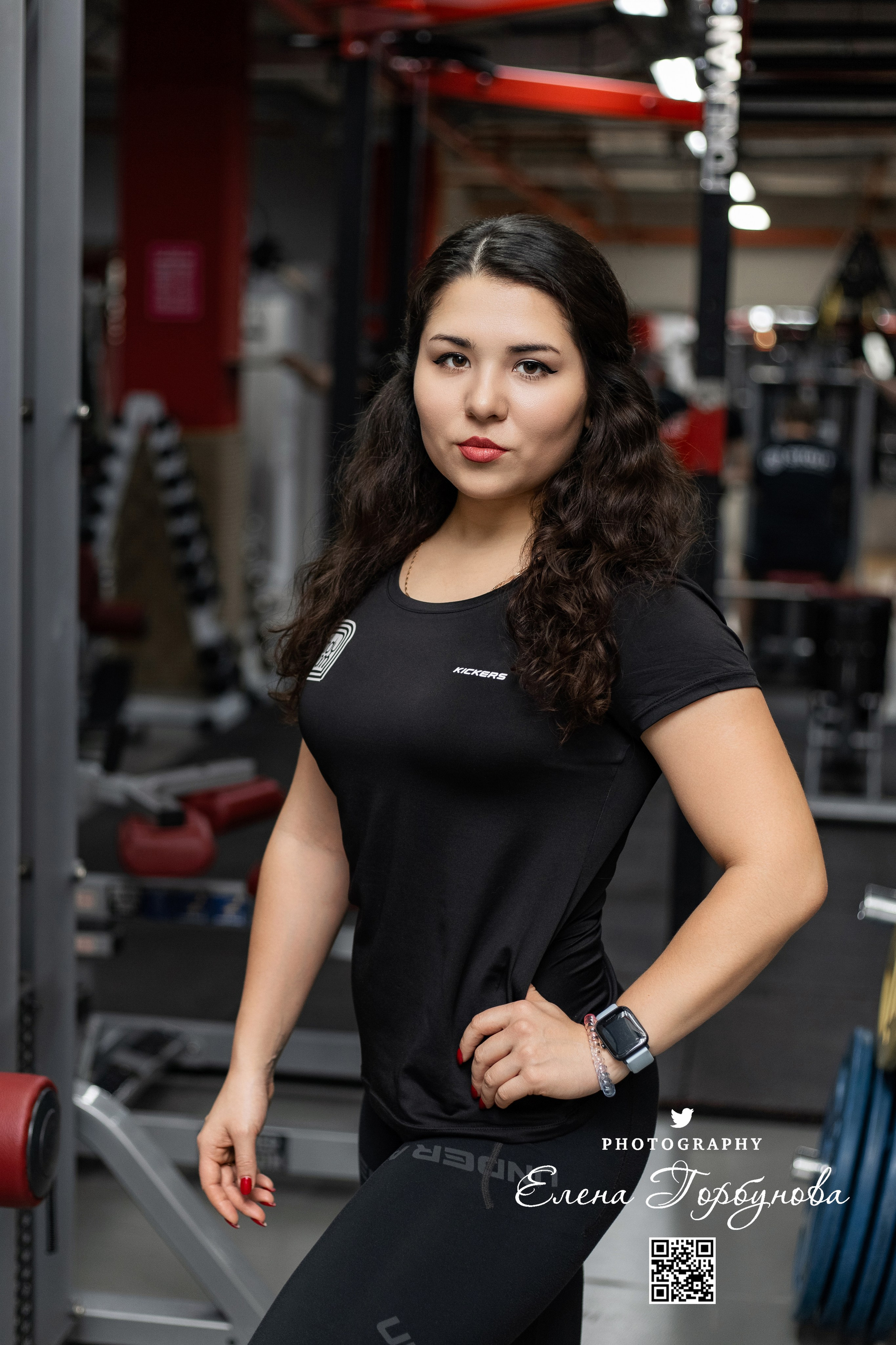 Портреты сотрудников в bodyboom. Сентябрь 2024. Фотограф Пермь. Свадьбы. Семья и дети, школа, д. сад. Фотокниги