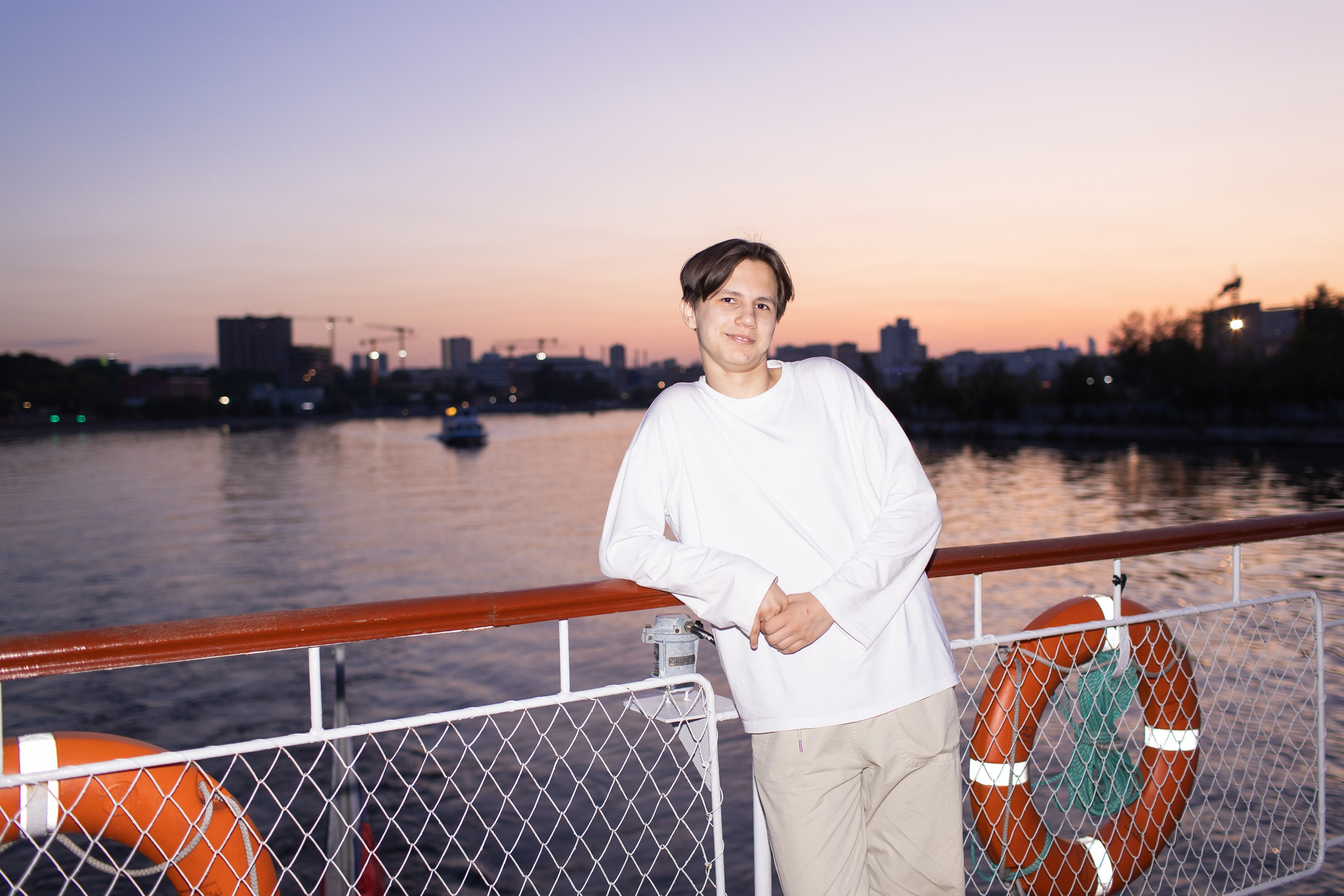 Выпускной на теплоходе Ривьера. Фотограф в Москве Десятова Ксения