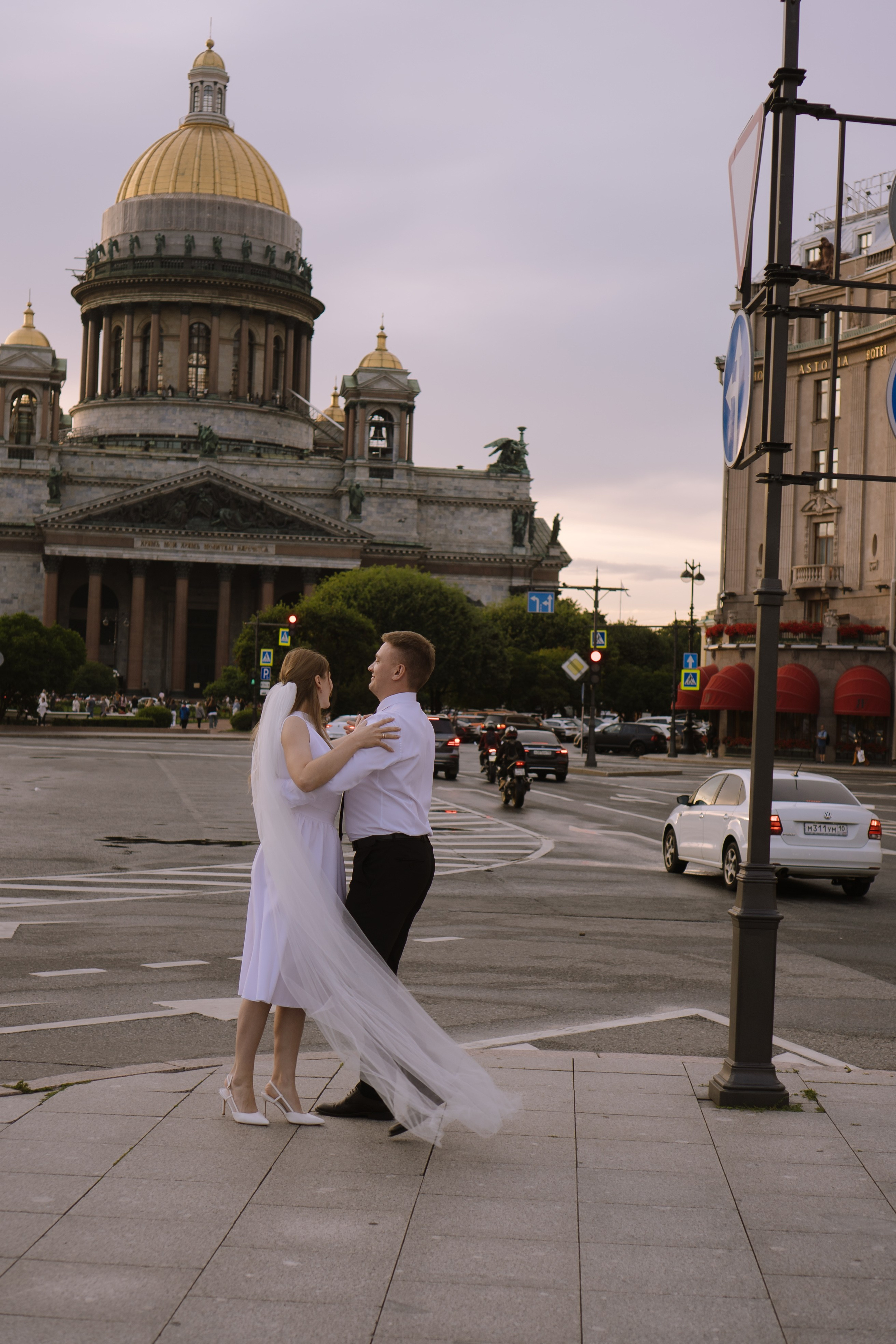 СВАДЕБНАЯ СЬЕМКА С ИСАКИЕВСКИМ СОБОРОМ, АСТОРИЯ И ЗАКОНОДАТЕЛЬНОЕ СОБРАНИЕ. Профессиональный фотограф, Санкт-Петербург — Виктория Богомолова