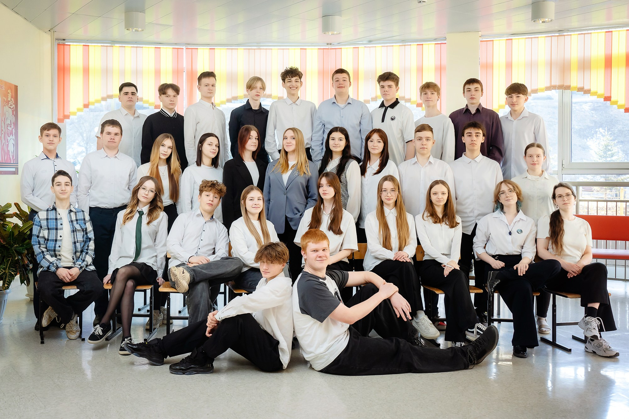 Общее фото / Виньетка Школа. Детский и Школьный фотограф во Владивостоке. Выпускные альбомы