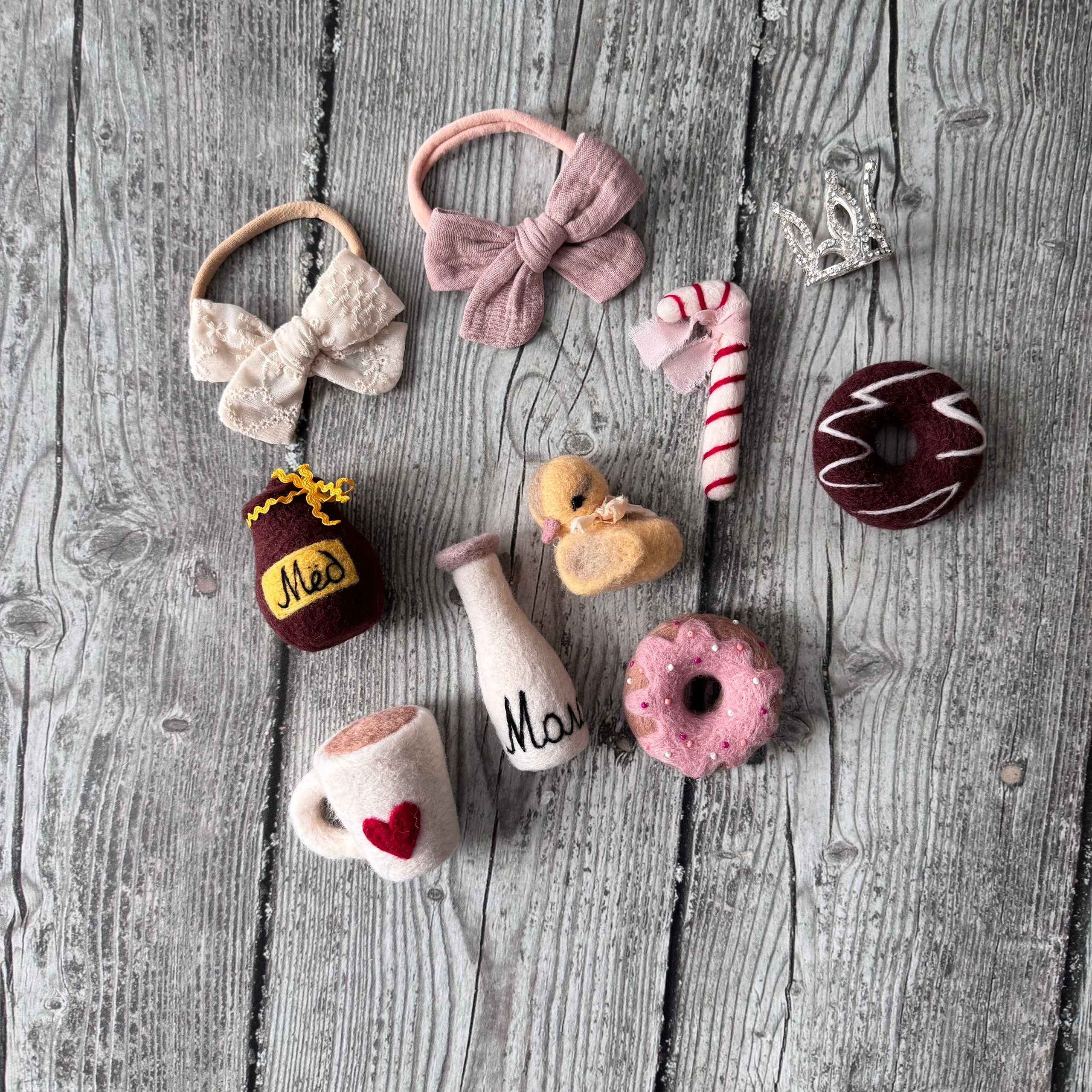 Костюмы и аксессуары для фотосессии новорожденных | Реквизит для съемки newborn в Москве. Фотосессия новорожденных в Москве и Московской области | Профессиональный фотограф newborn — Татьяна Иванова