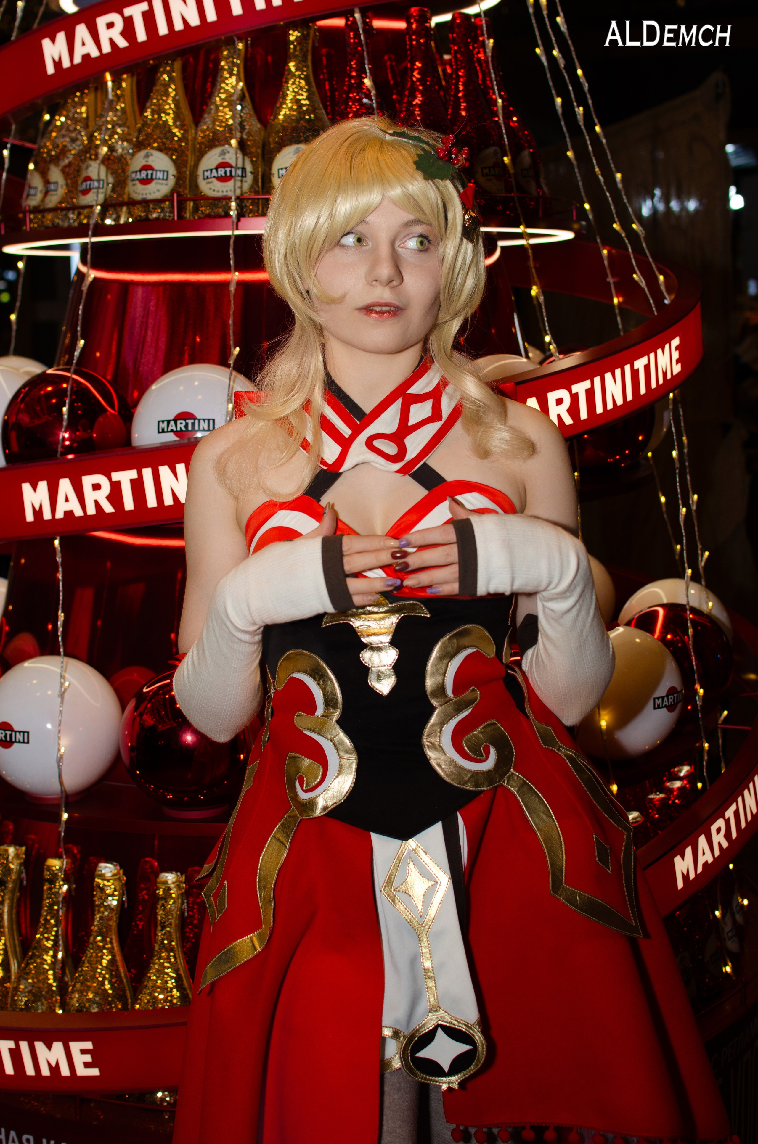 Аниме картинки персонажей и косплей фото в России Москве