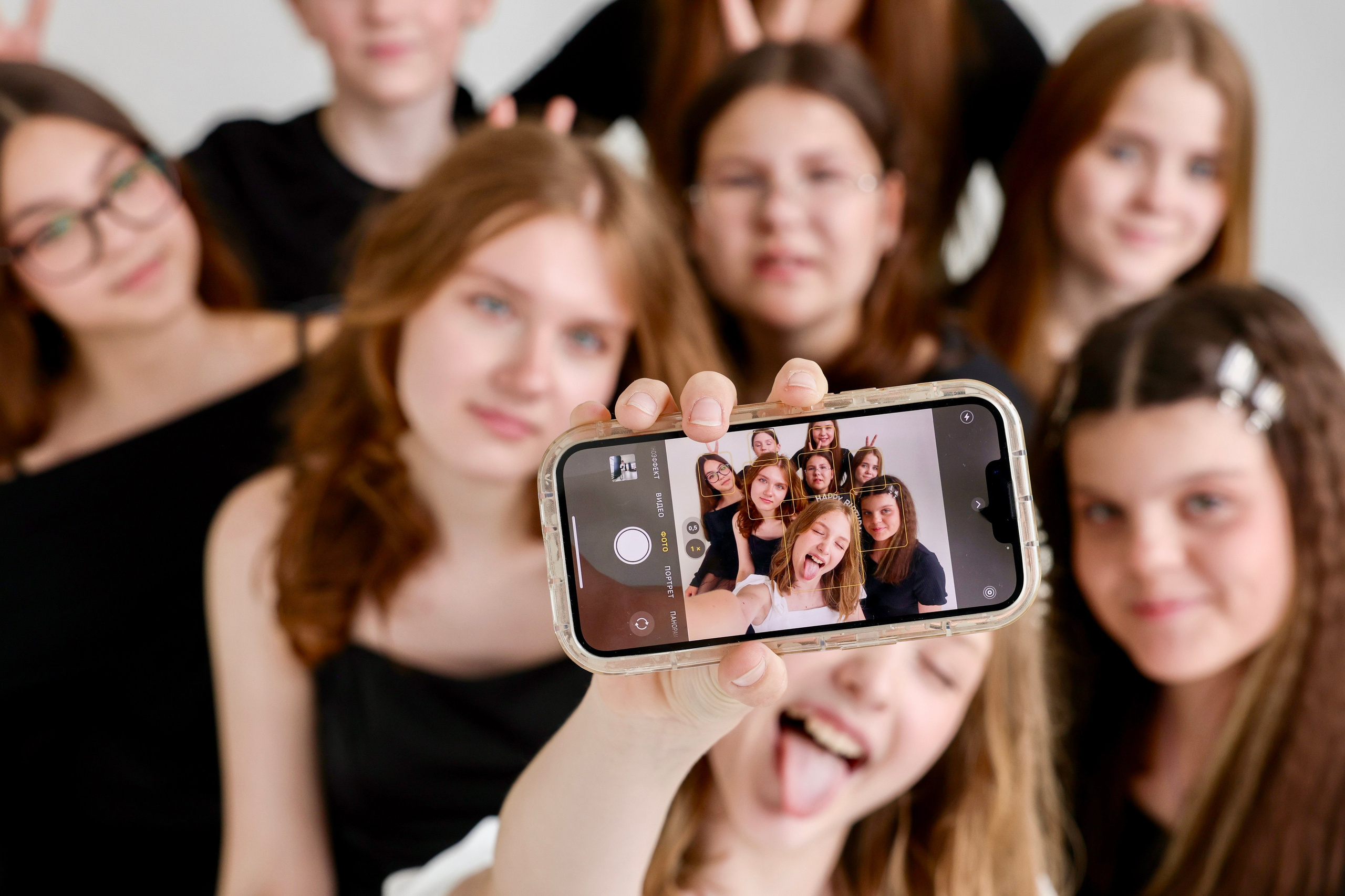 Семейный фотограф Екатерина Тимофеева. Семейная фотосессия в фотостудии в Подольске. Фотограф Екатерина Тимофеева в Подольске. Индивидуальная фотосессия в фотостудии. Свадебные и семейные фотосессии