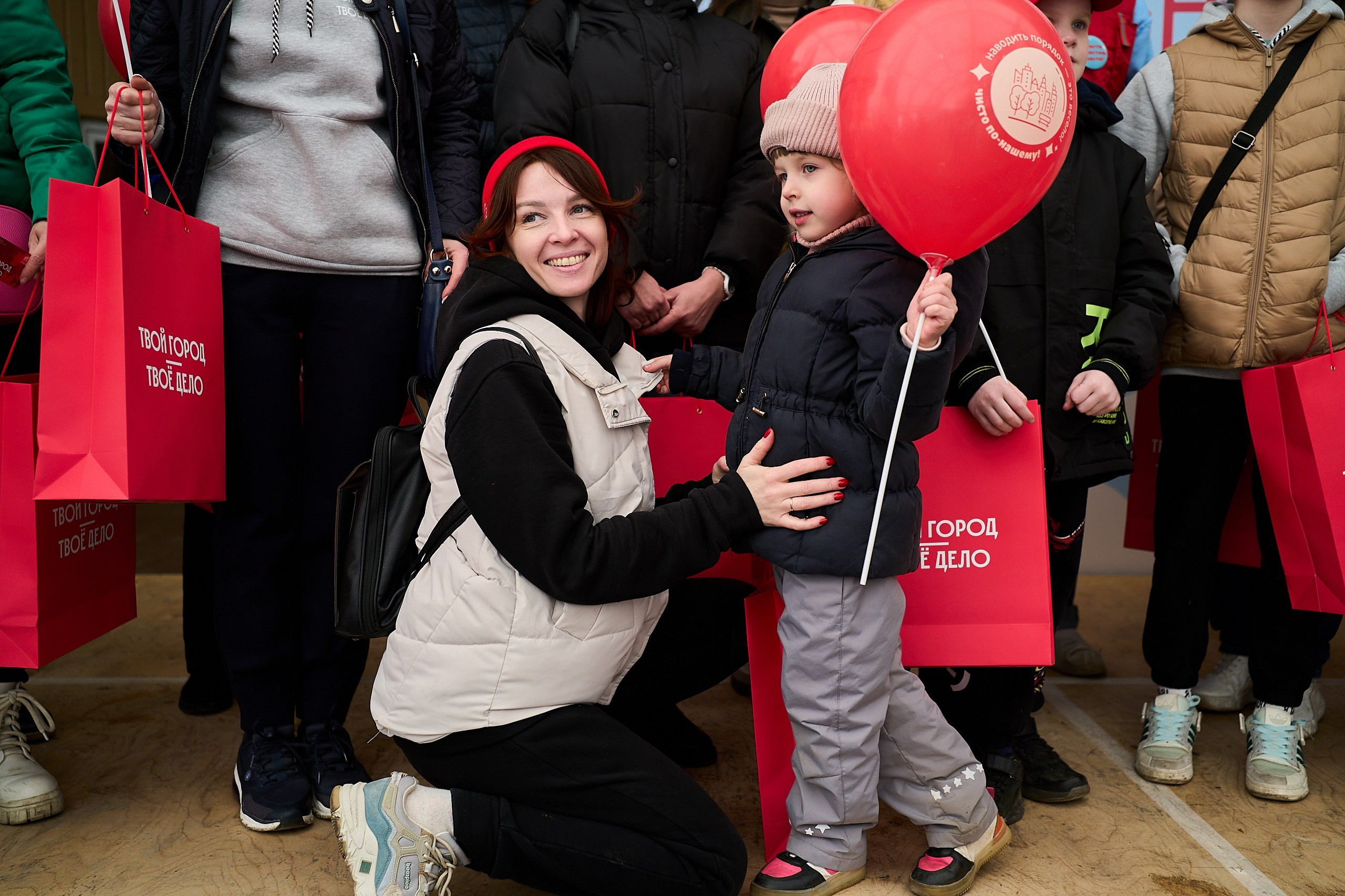 Субботник у Управления делами Мэра и Правительства Москвы. Фотограф и Видеограф в Москве. Олег Корушев