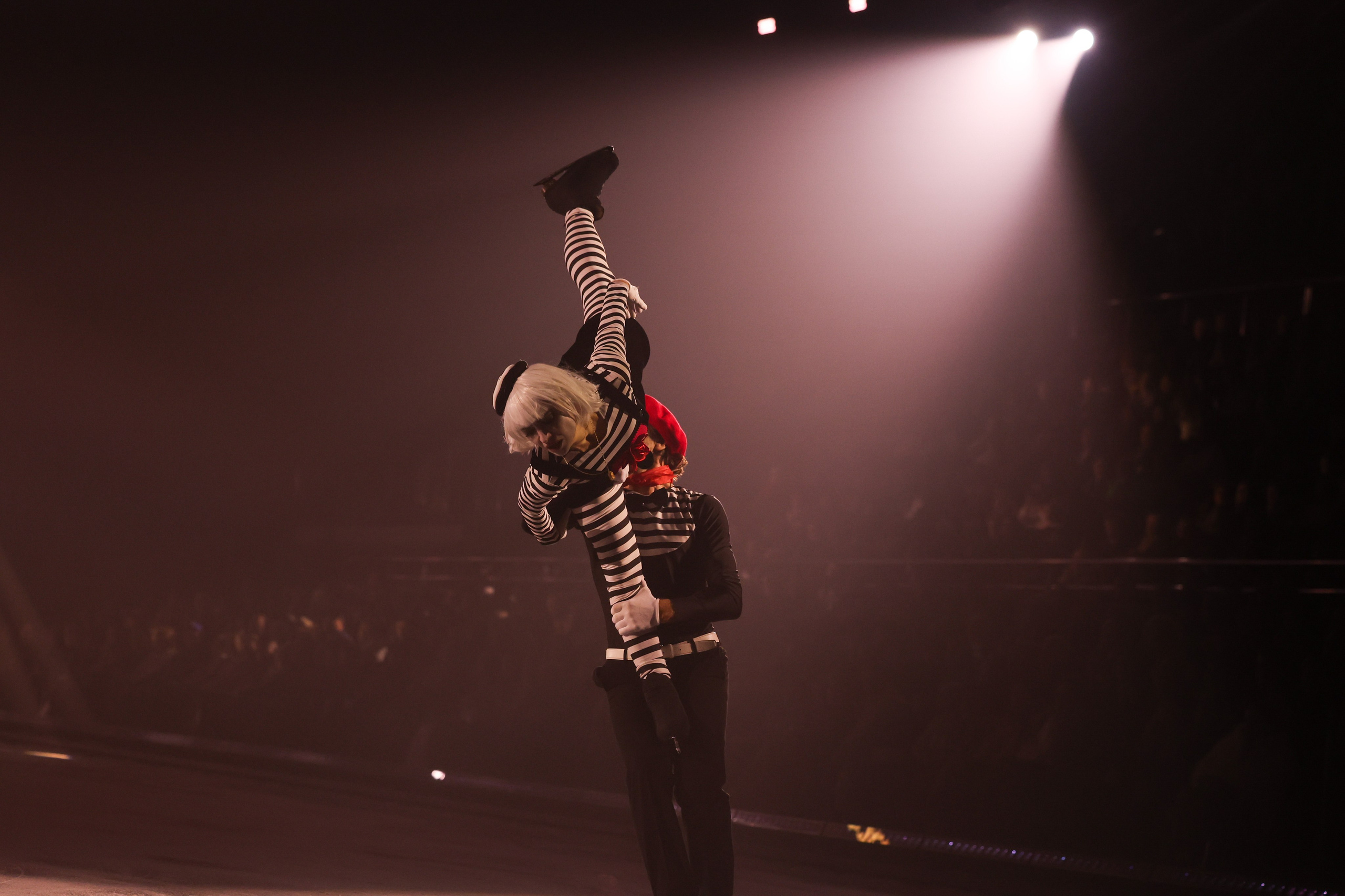 «Больше чем шоу» 14.11.2025. Спортивный и репортажный фотограф Антон Тереханов