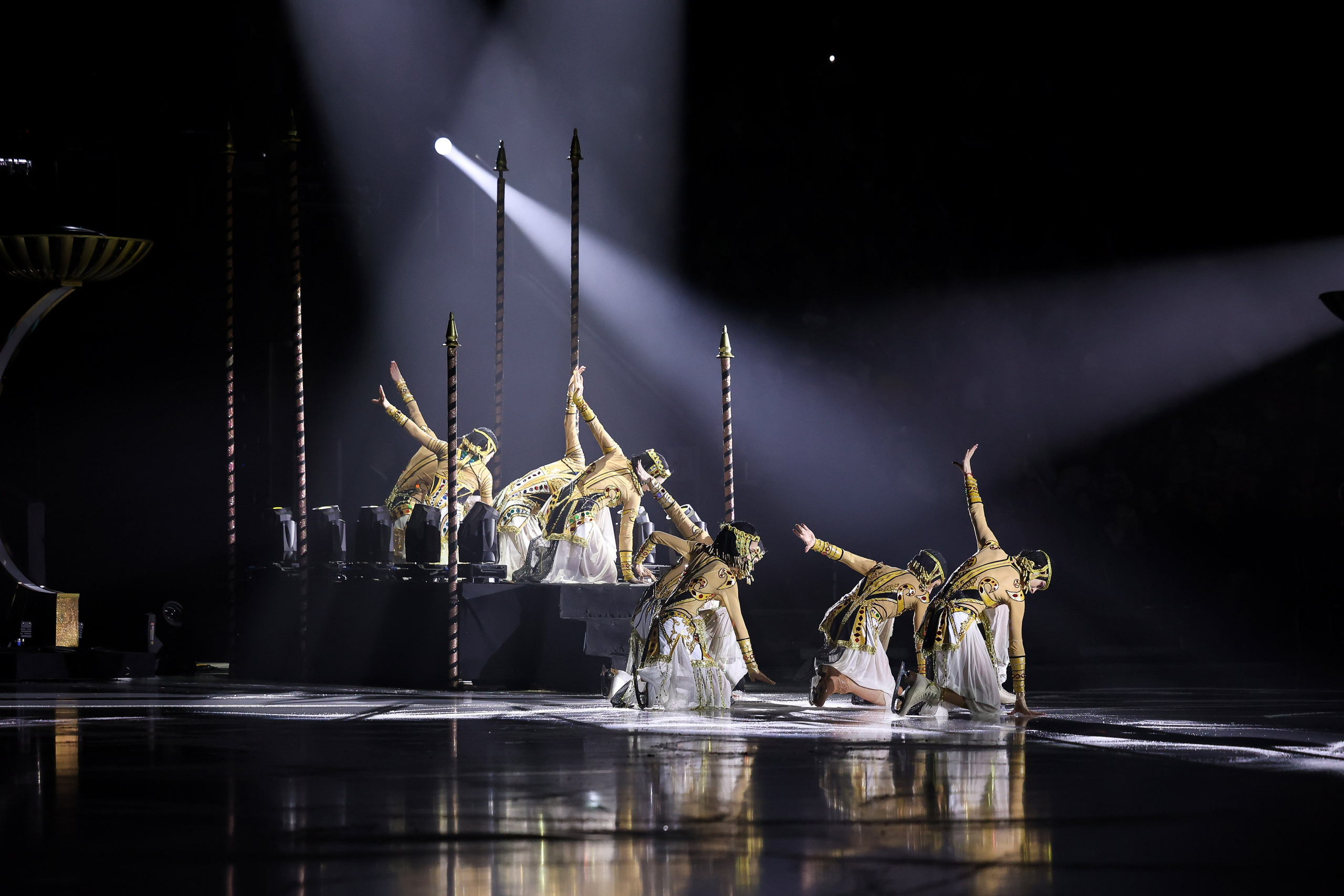 «История любви Шахеризады» шоу на льду 03.01.2024. Спортивный и репортажный фотограф Антон Тереханов