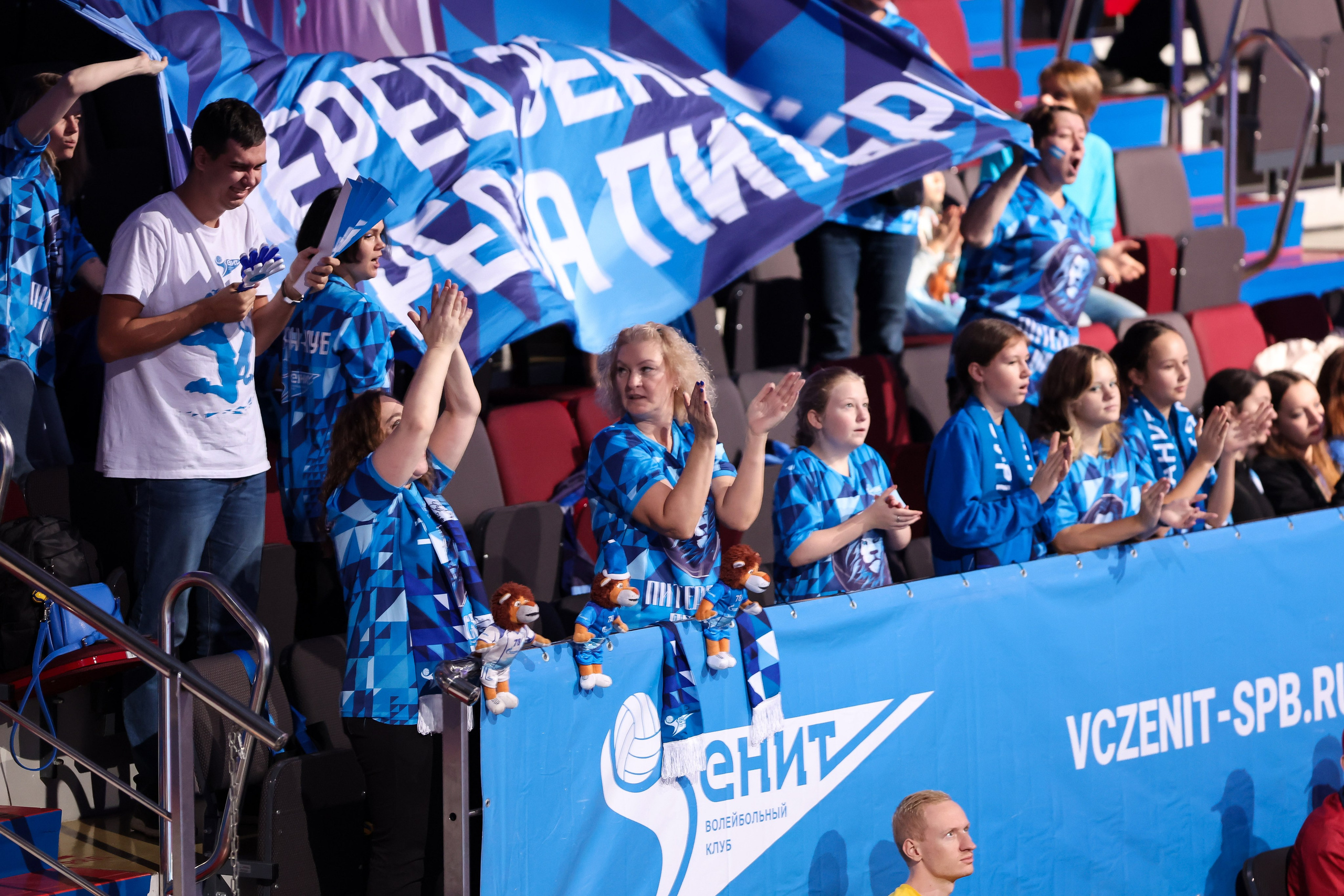 Зенит СПб — Факел Новый Уренгой 11.11.2023. Спортивный и репортажный фотограф Антон Тереханов