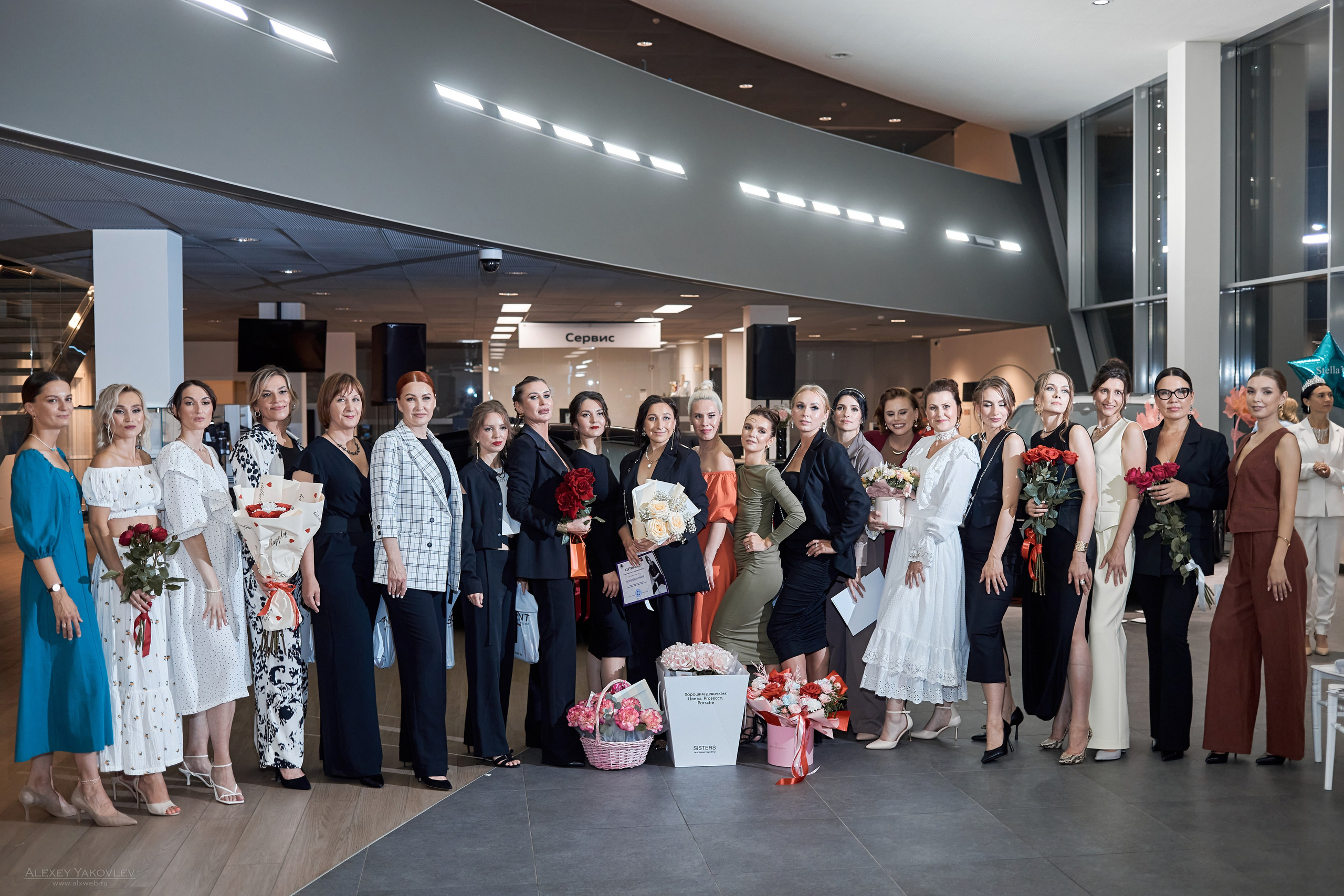 Модный показ PRE-FALL модельной школы Modeling+. Фотограф Алексей Яковлев