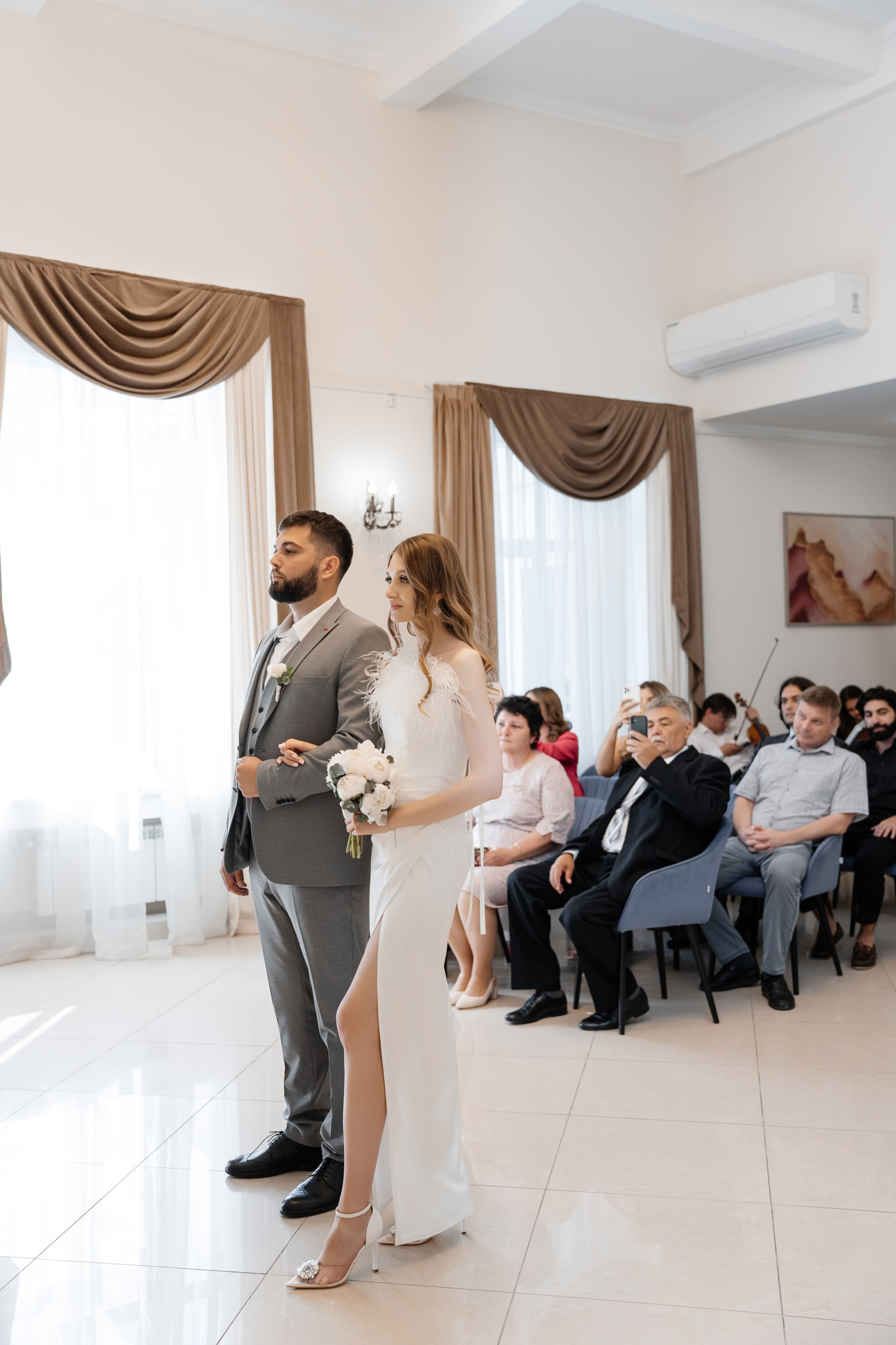 Свадебная фотосессия в отеле Soluxe. Свадебный и семейный фотограф в Москве Светлана Зоткина