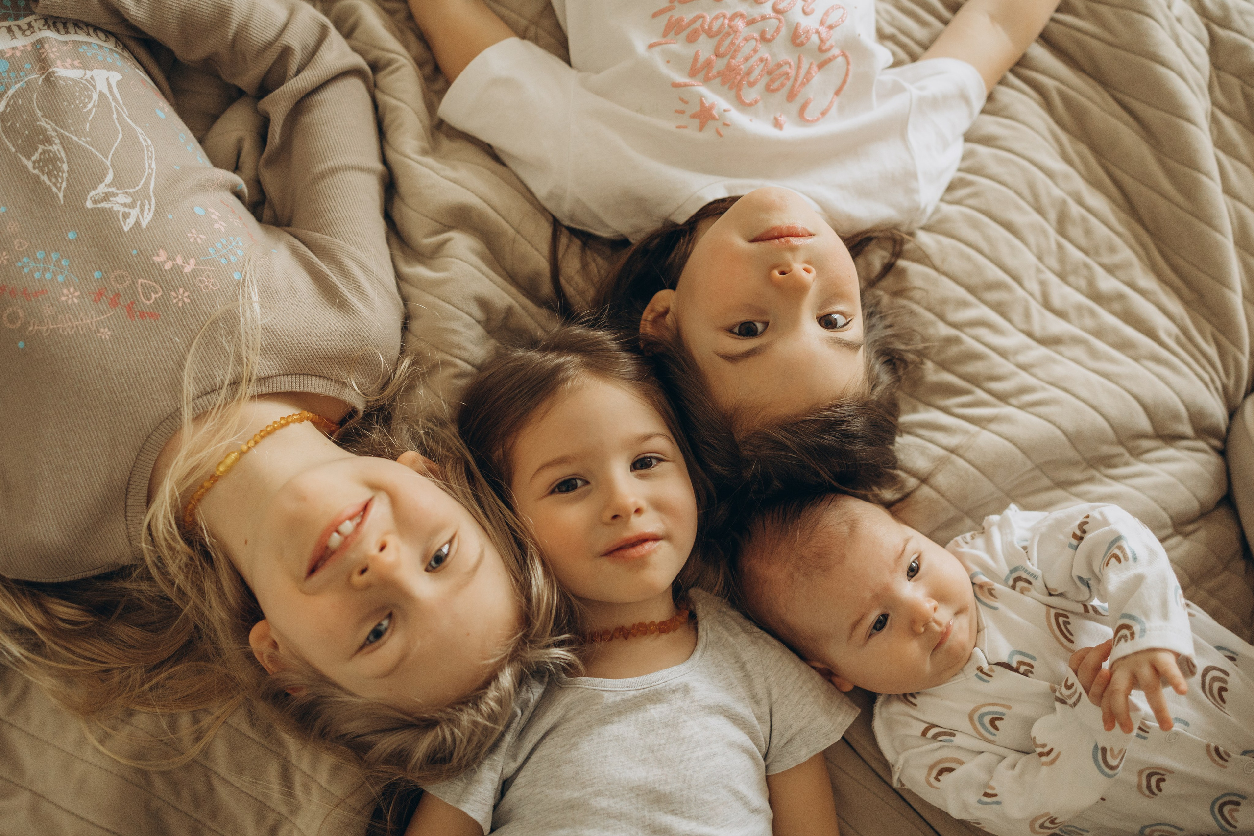 Эля, Вася, Алиса, Ева, Мира и Яся. Семейный фотограф в Москве Виктория Ястребинская