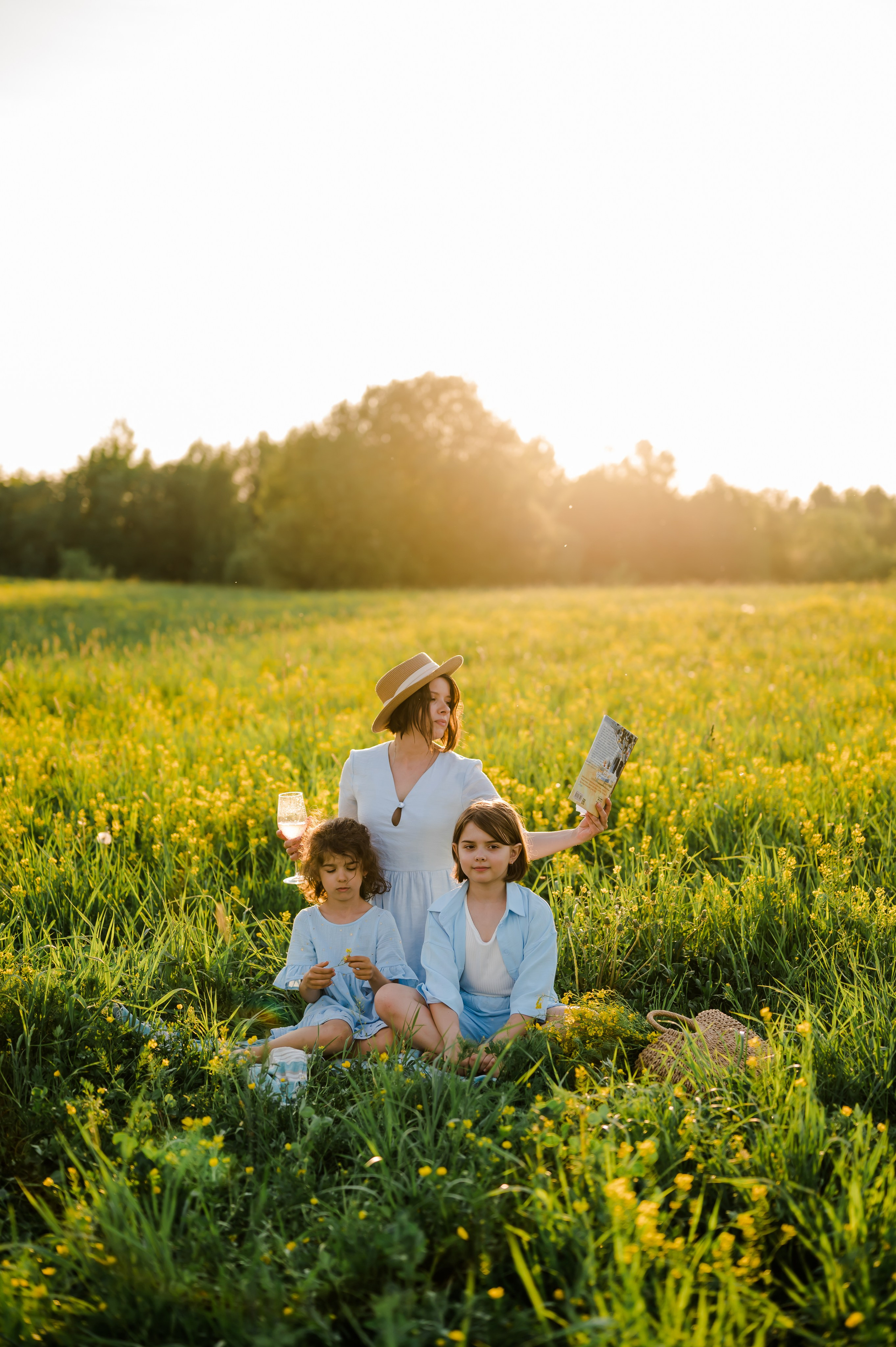 Анна, Дарья и Мария. Рапс. Свадебный и семейный фотограф Евгения Кононова