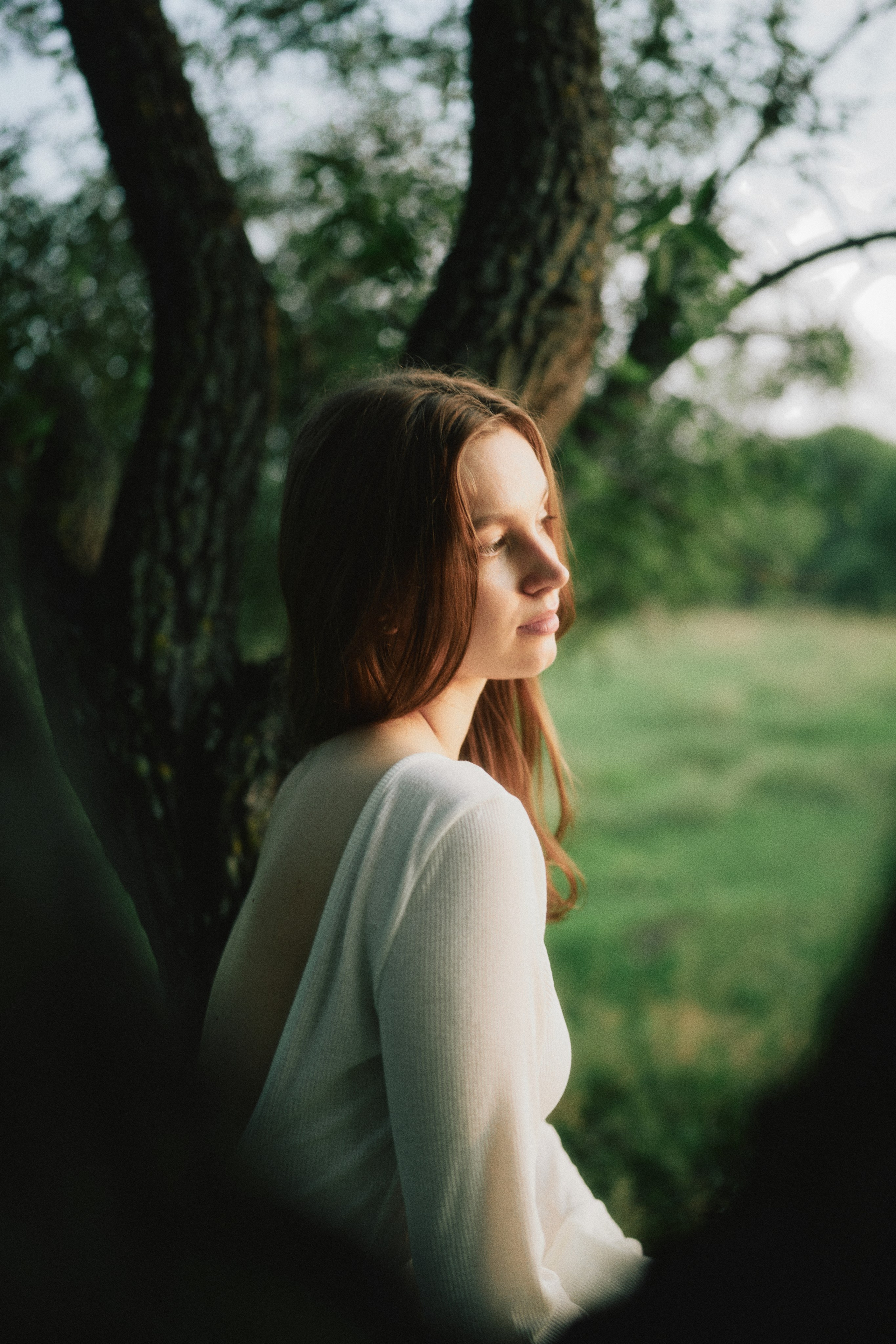 Женский портрет на природе — естественный свет и красота. Фотограф в Хабаровске Дмитрий Лемешков