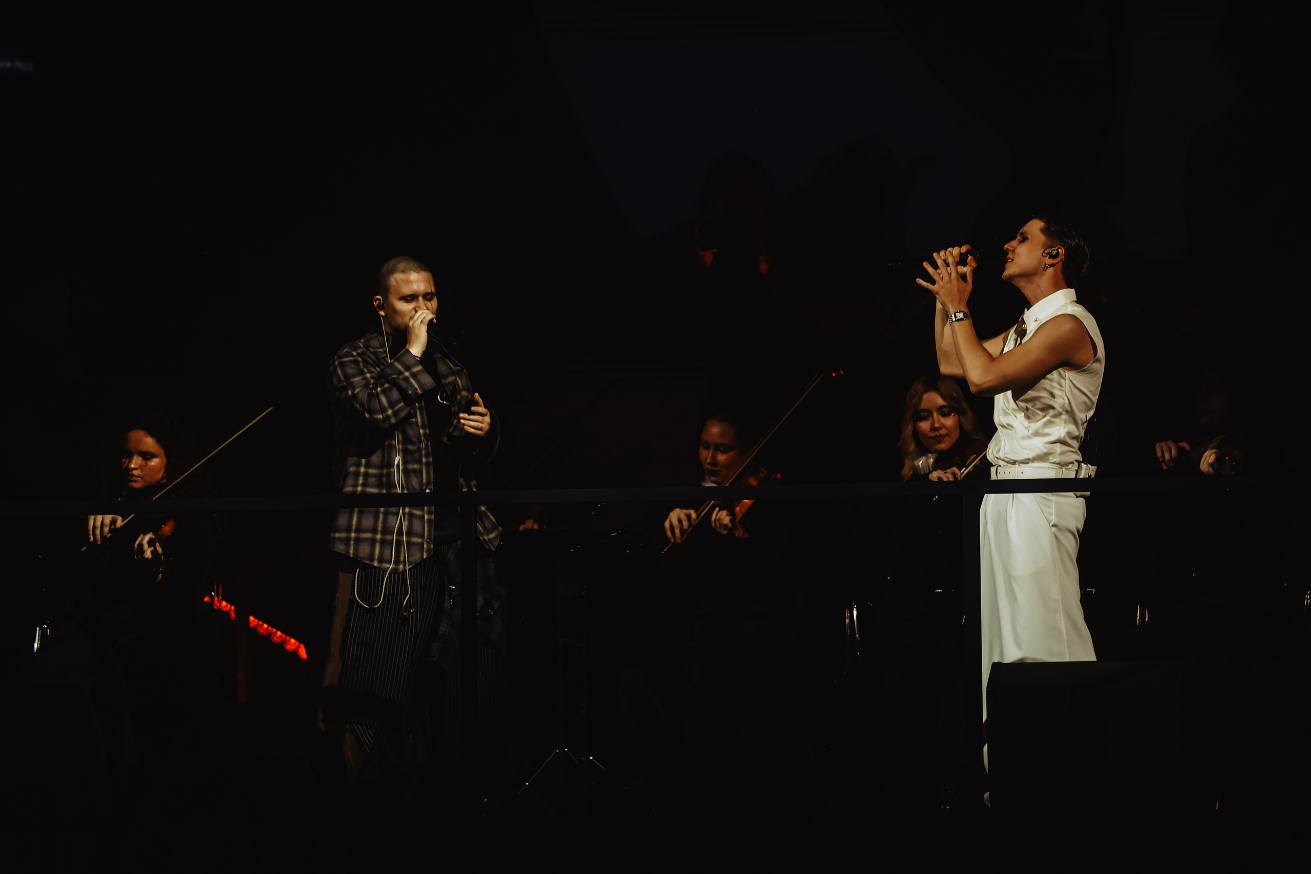 ВАНЯ ДМИТРИЕНКО