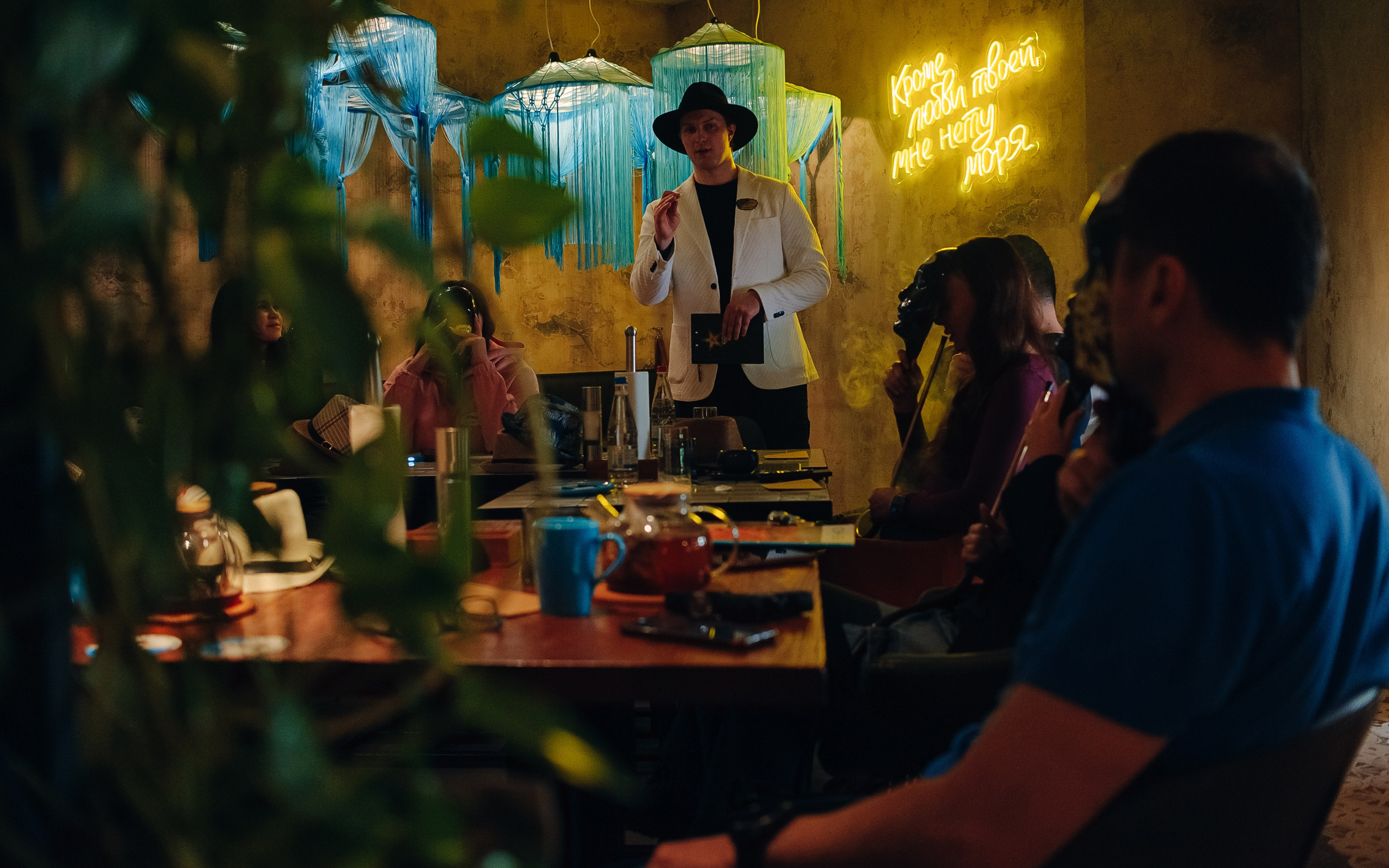 Вечер игры в Мафию. Фотограф в Екатеринбурге Артём Зайнетдинов