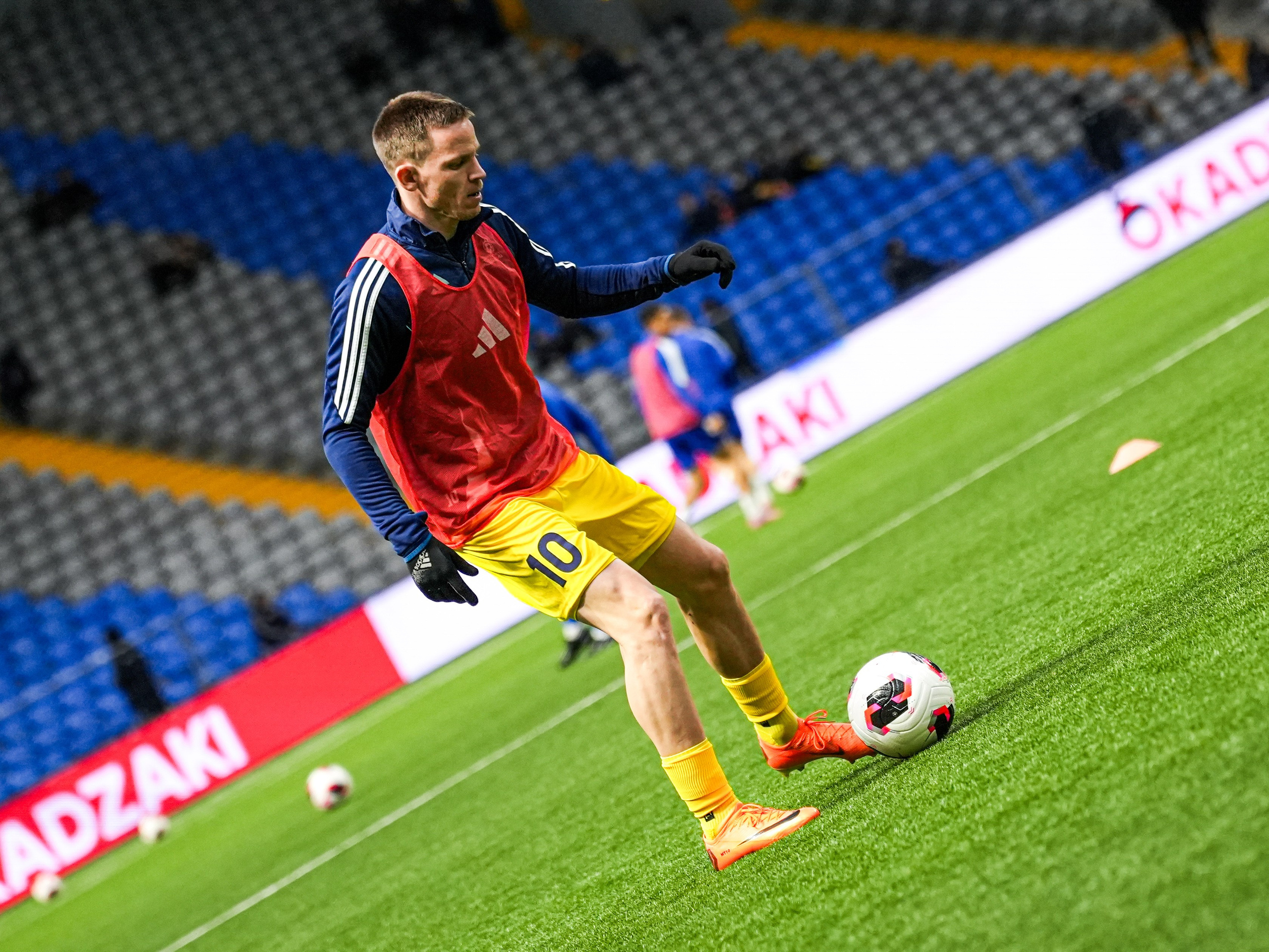 FC ASTANA. Здравствуйте Меня зовут Берден Ансар, Я профессиональный фотограф