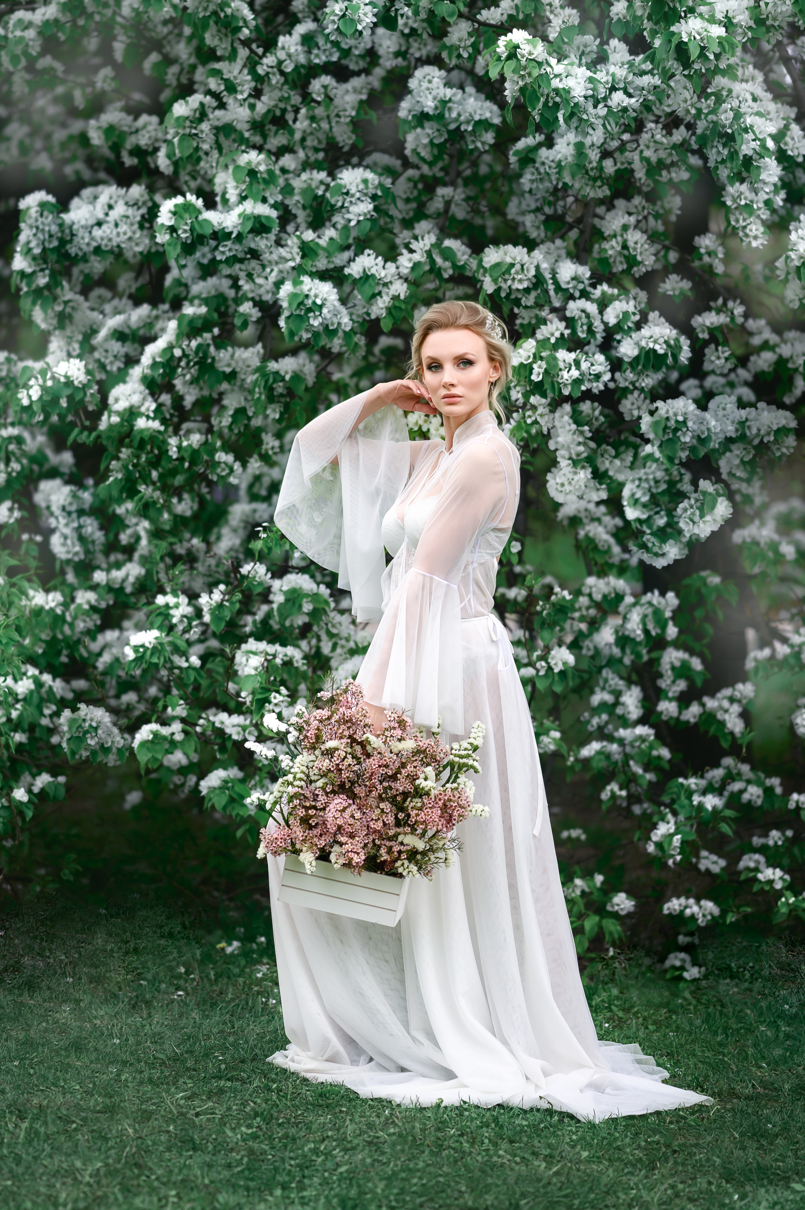 В яблоневом саду. Фотограф Елена Сасс Москва