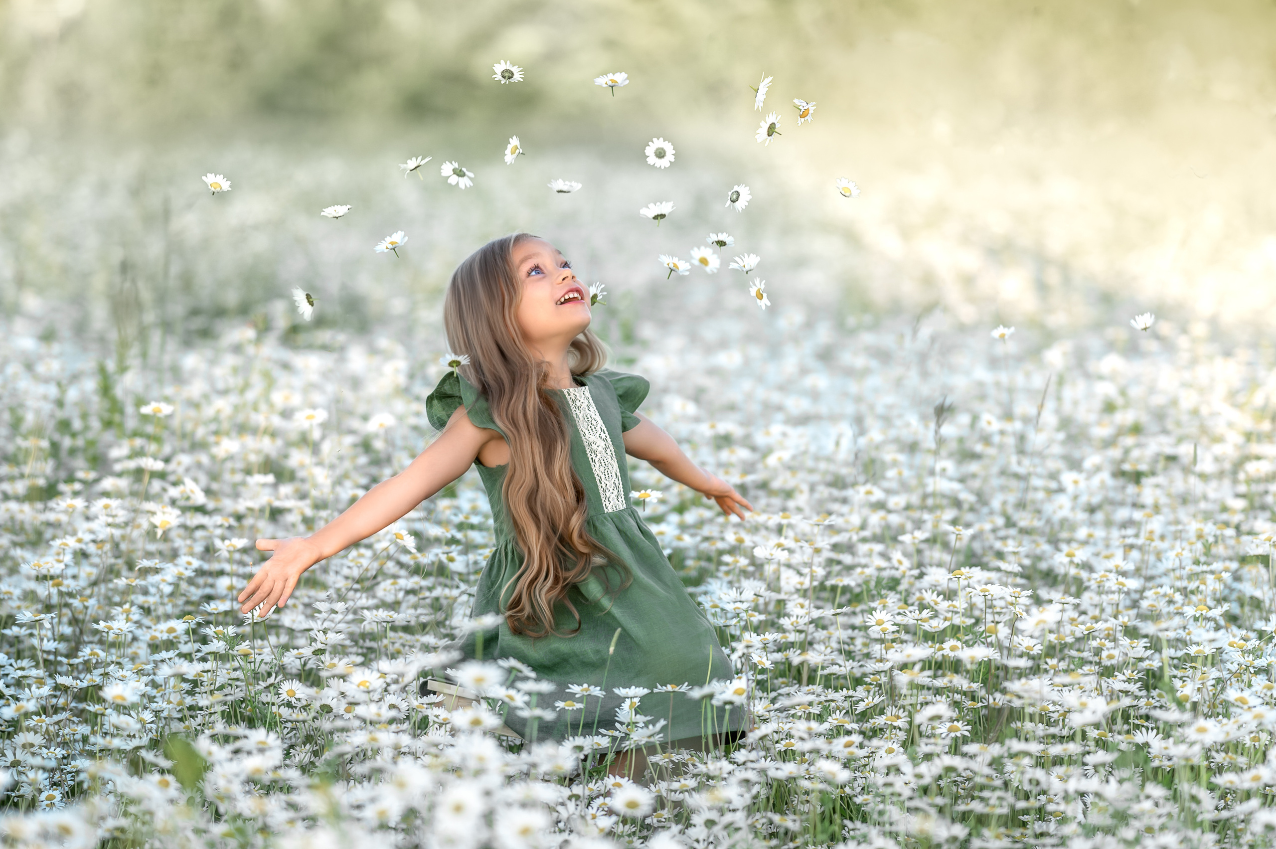 Фотосессия Евы в ромашковом поле. Фотограф Елена Сасс Москва