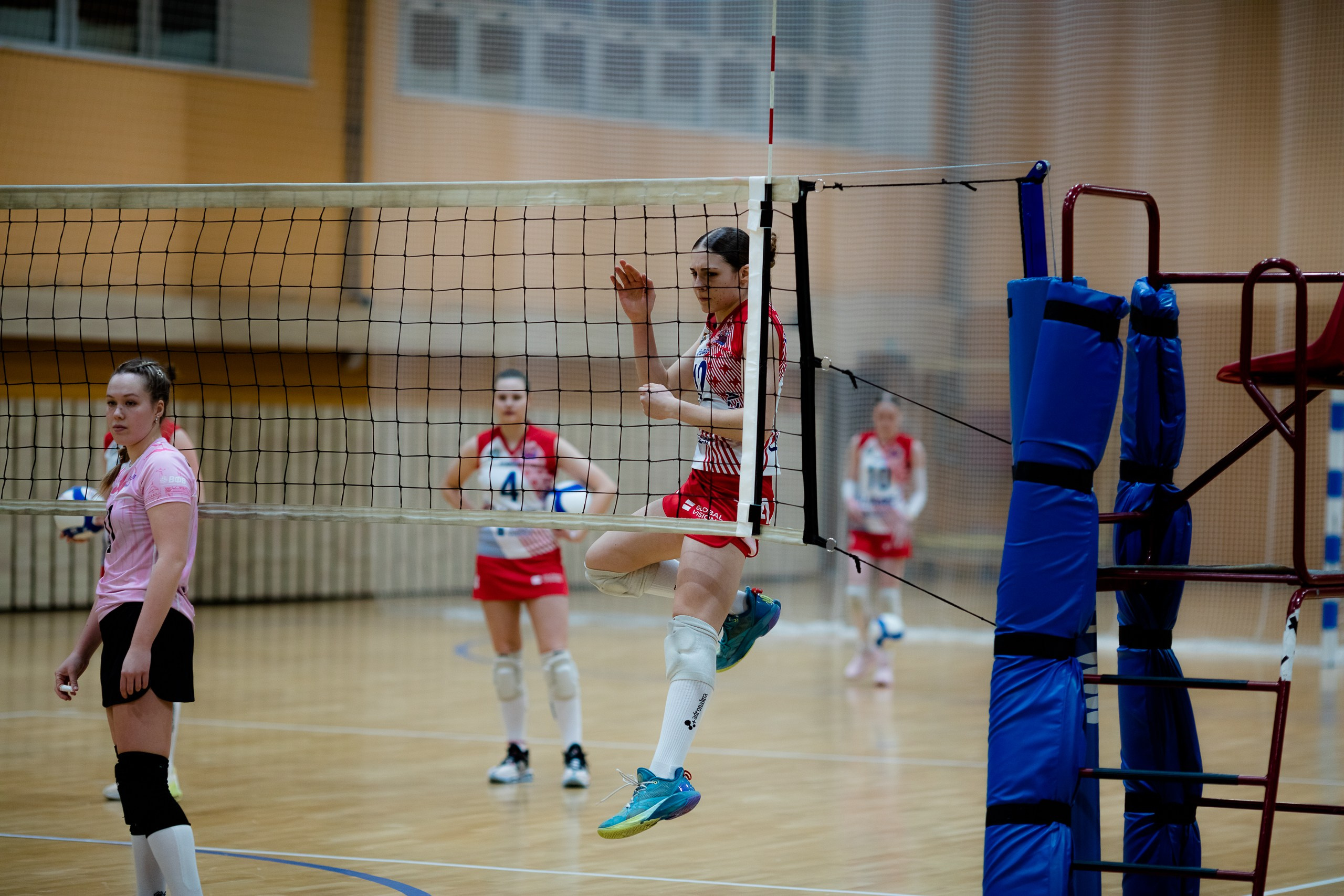 СШ11 — Искра / 1 игра. Фотография