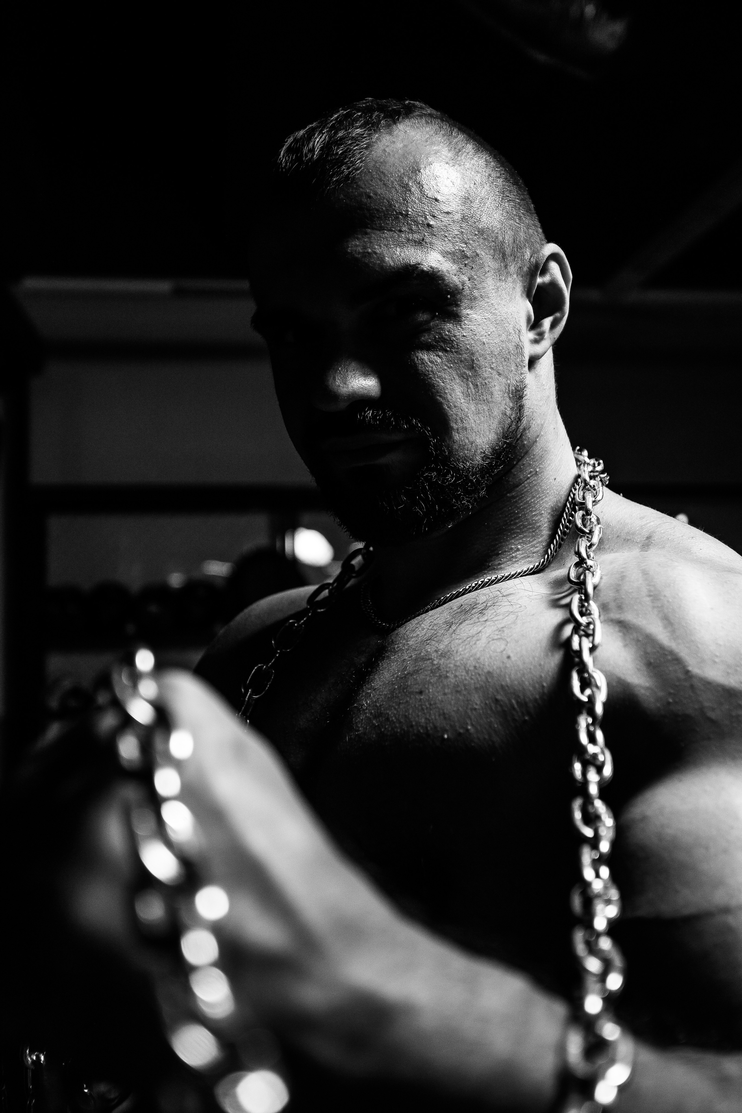 Фотосессия спортсмена в тренажерном зале. Александр Оношкин. Свадебный фотограф в Екатеринбурге