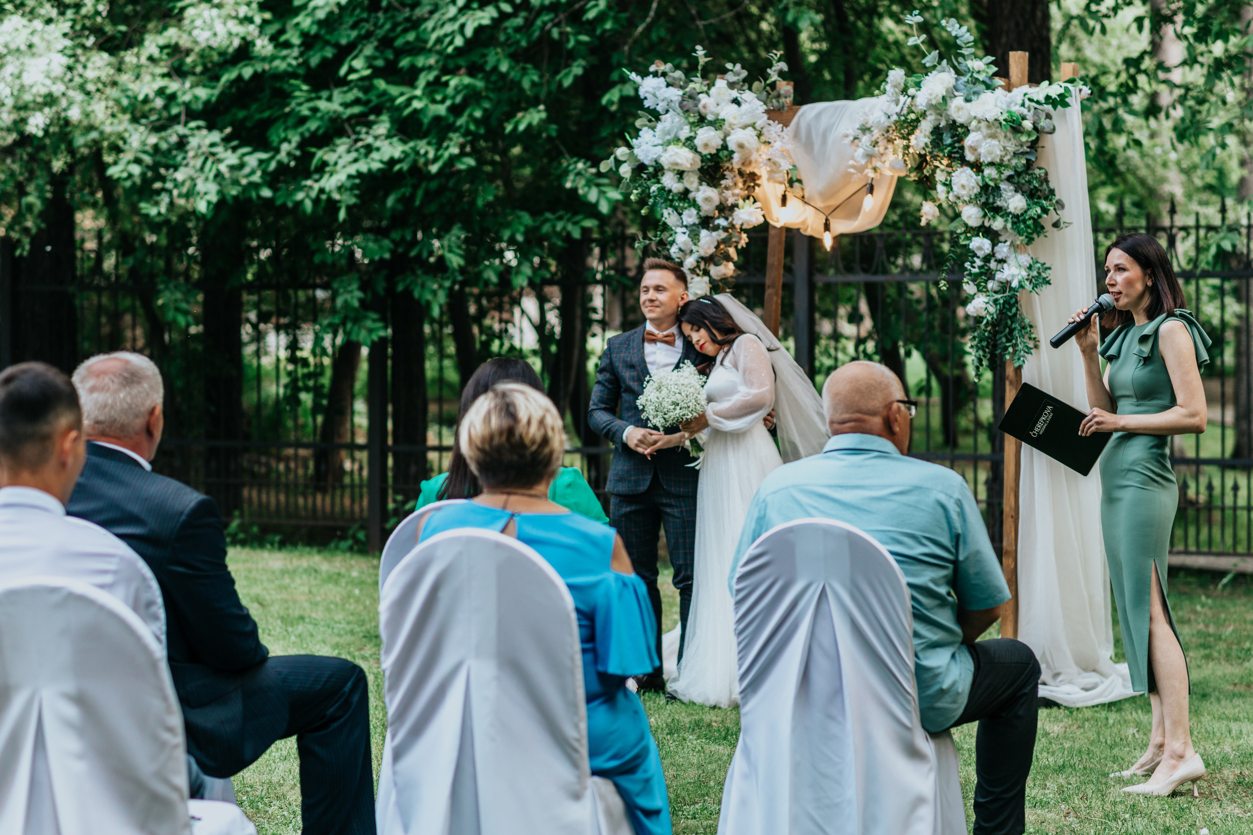 Выездная регистрация Александра и Натальи. Александр Оношкин. Свадебный фотограф в Екатеринбурге