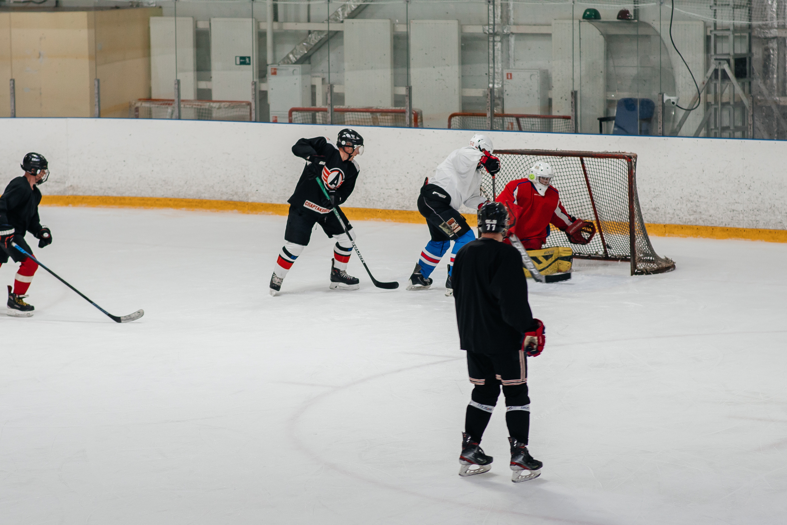 Хоккей высшая лига. Александр Оношкин. Свадебный фотограф в Екатеринбурге