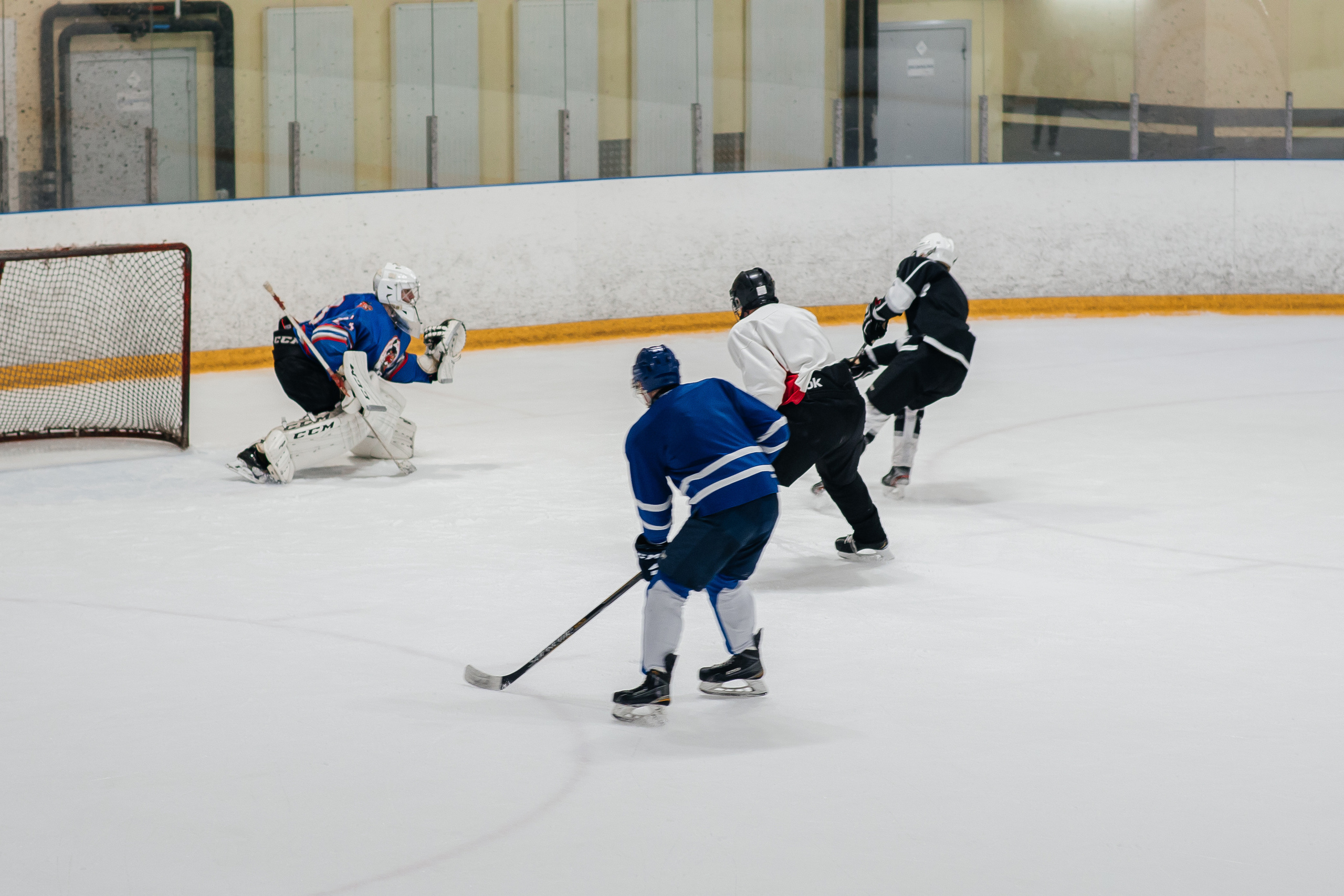 Хоккей высшая лига. Александр Оношкин. Свадебный фотограф в Екатеринбурге