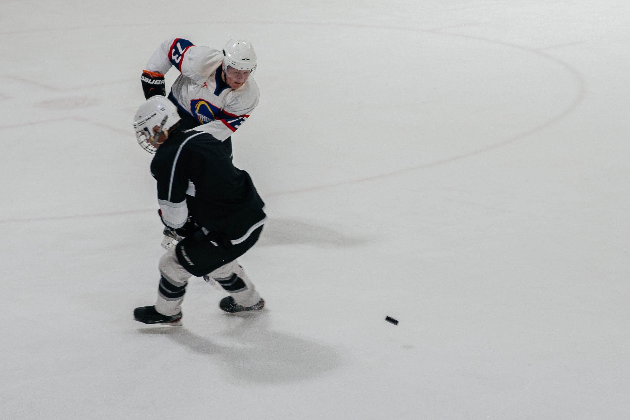 Хоккей высшая лига. Александр Оношкин. Свадебный фотограф в Екатеринбурге