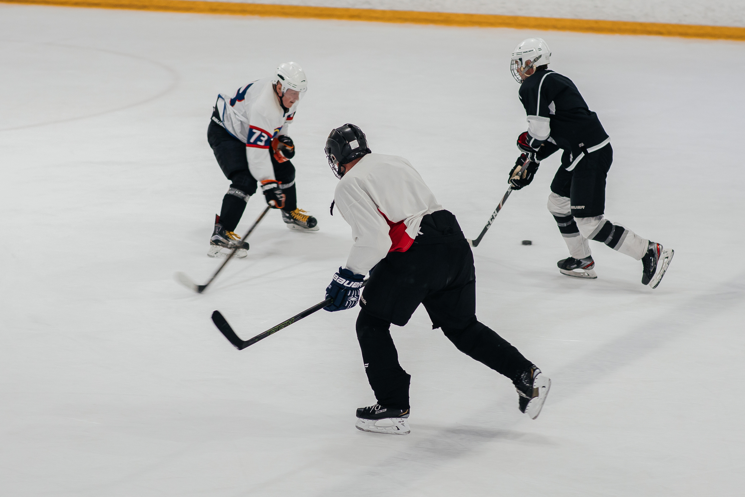 Хоккей высшая лига. Александр Оношкин. Свадебный фотограф в Екатеринбурге