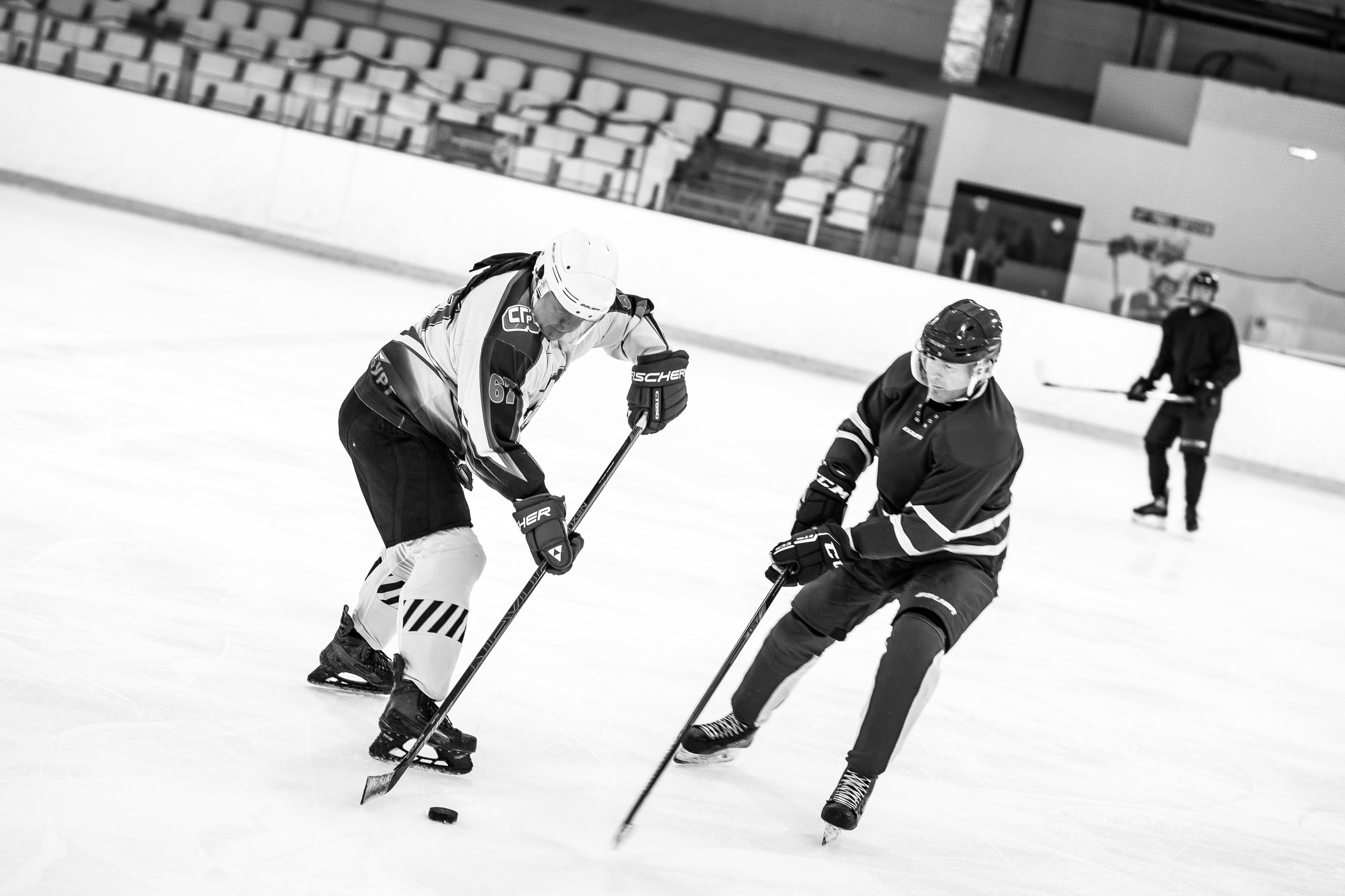 Хоккей высшая лига. Александр Оношкин. Свадебный фотограф в Екатеринбурге