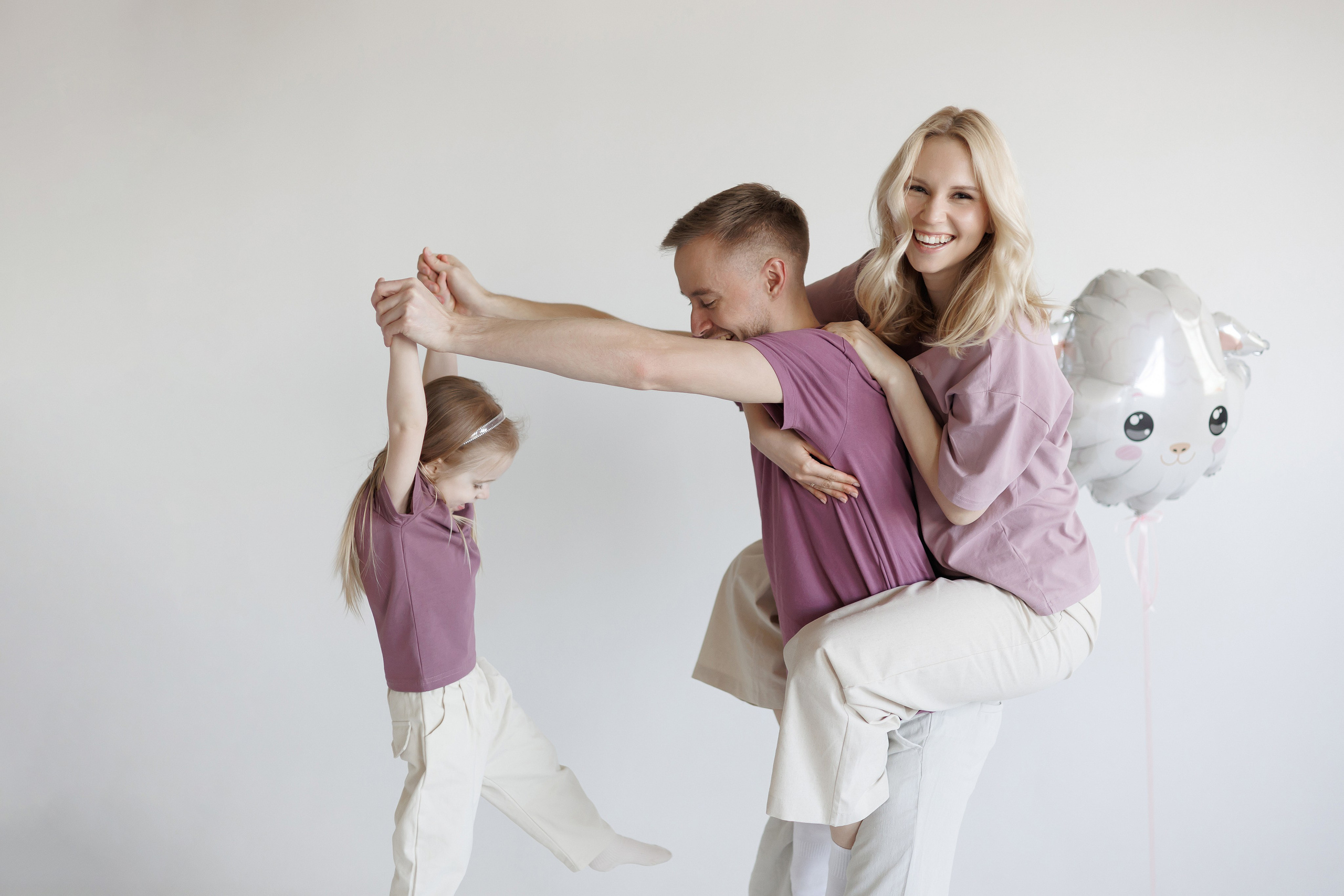 Алексии 3 годика. Свадебный фотограф в Пскове и Санкт-Петербурге | Анна Голикова