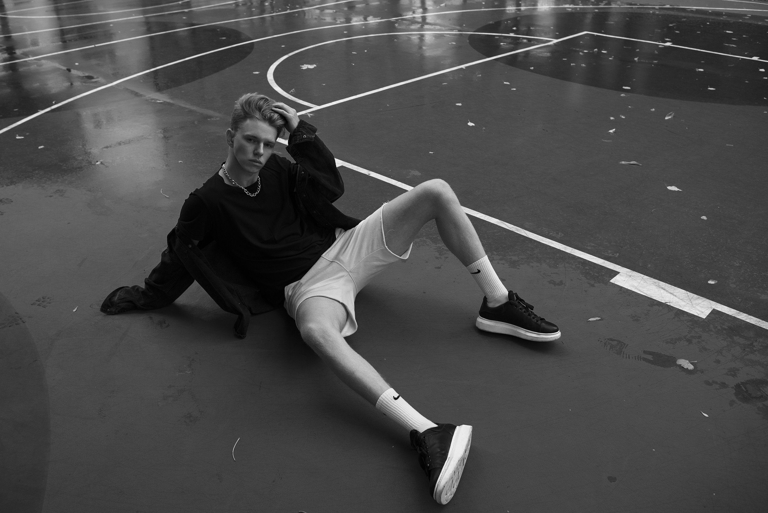 Фотосессия на баскетбольной площадке. Свадебный и индивидуальный фотограф Никита Роут | Москва