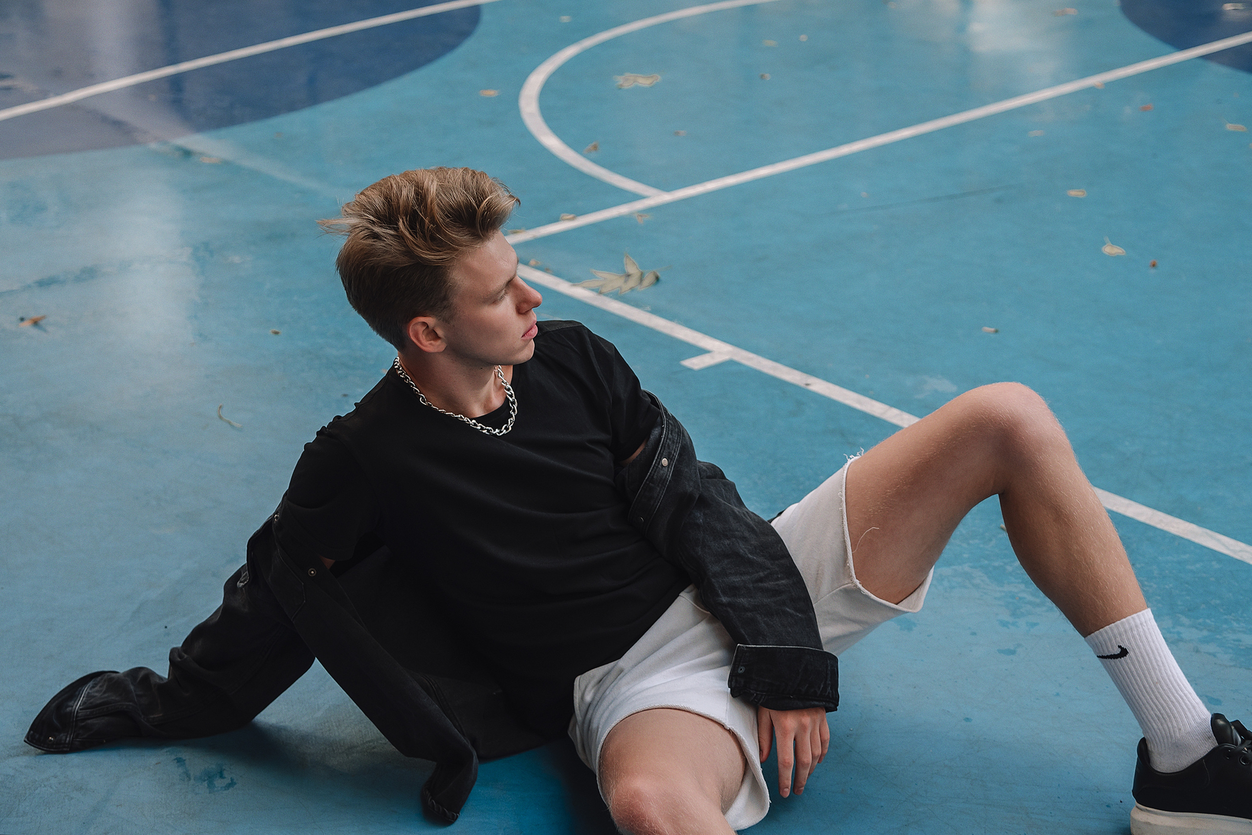 Фотосессия на баскетбольной площадке. Свадебный и индивидуальный фотограф Никита Роут | Москва