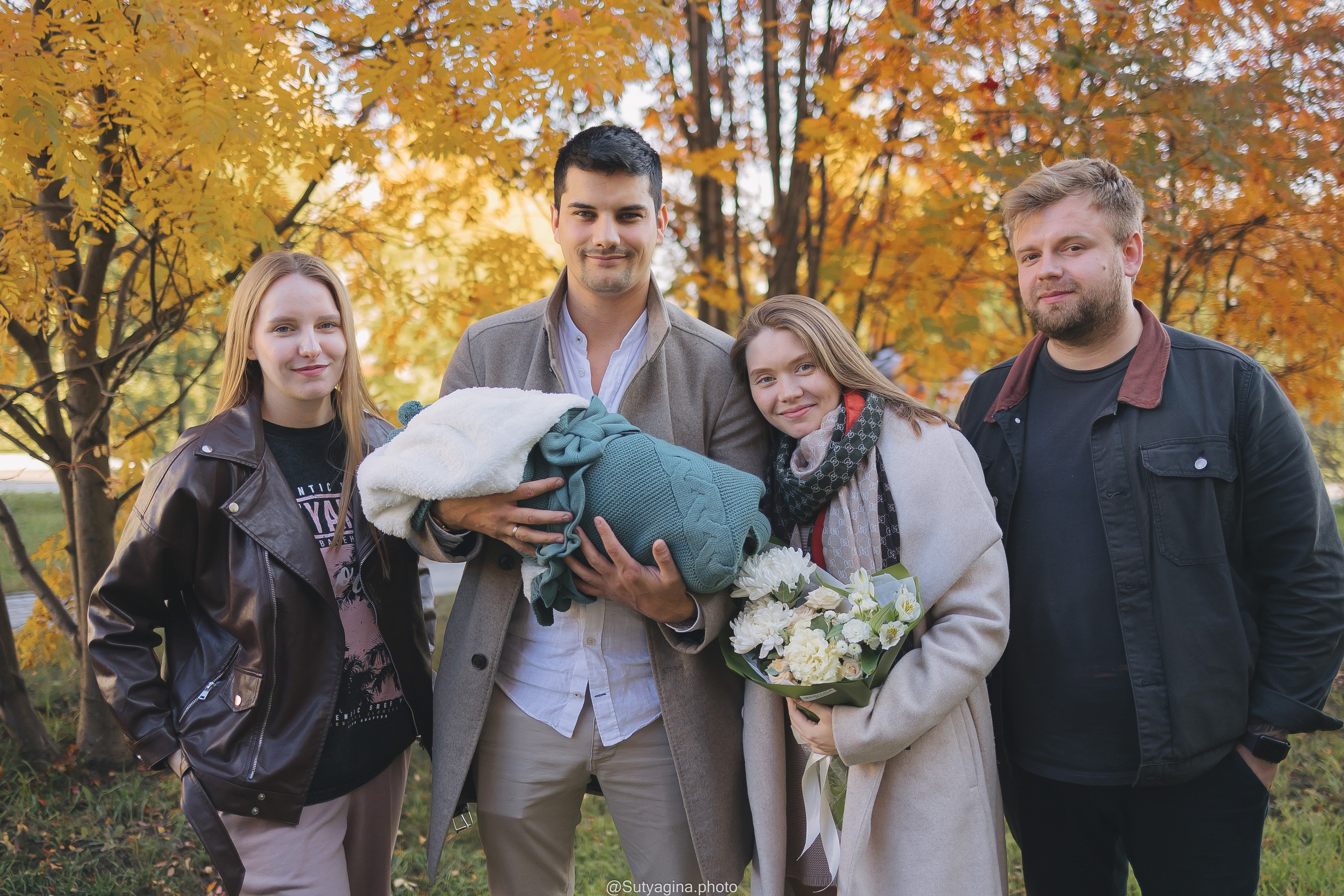 Выписка из роддома. Свадебный и женский фотограф