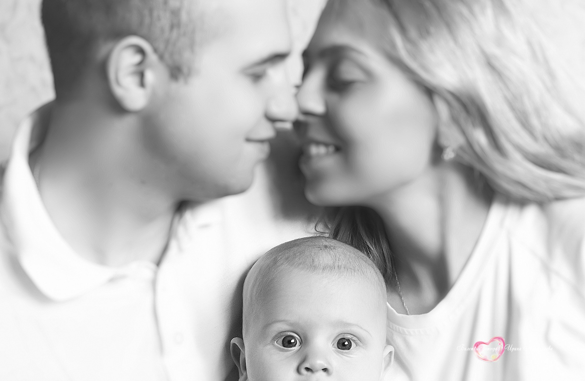 Семейная фотосессия Мирон 5 мес