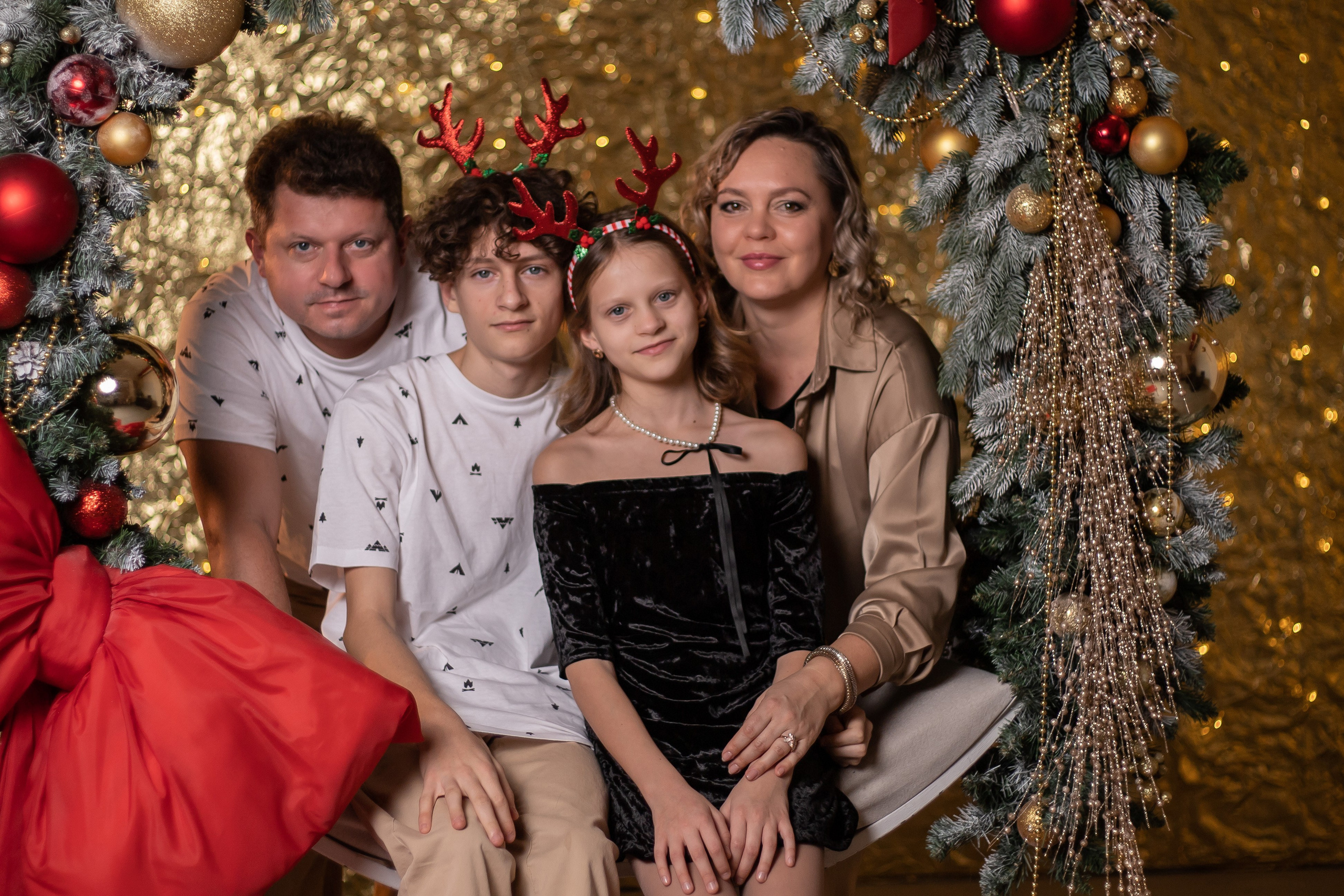 Новый год 2025. Семейный фотограф в Саратове Элоиза Ляпина