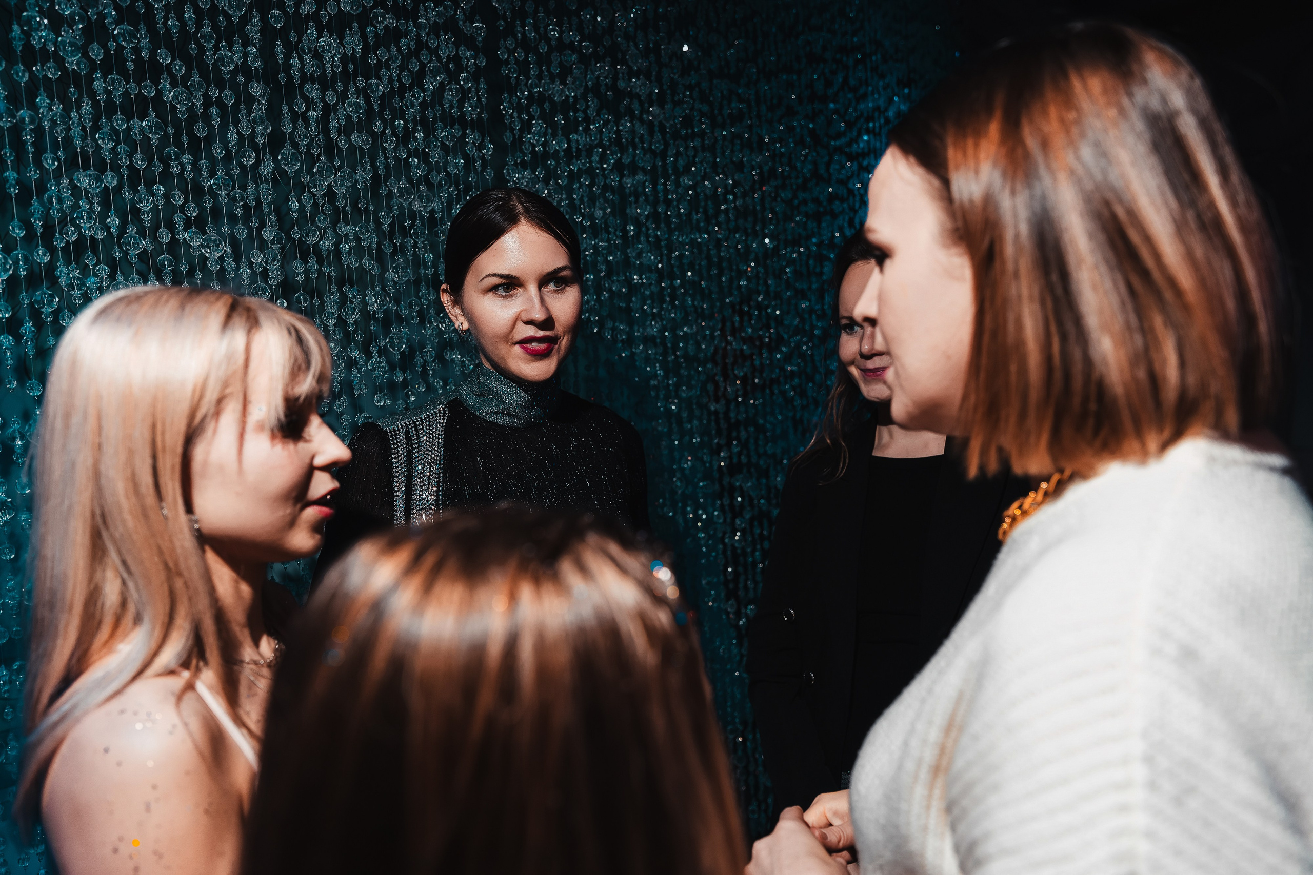 Фотосъемка презентаций модных журналов в Санкт-Петербурге | Рекламные кадры для медиа