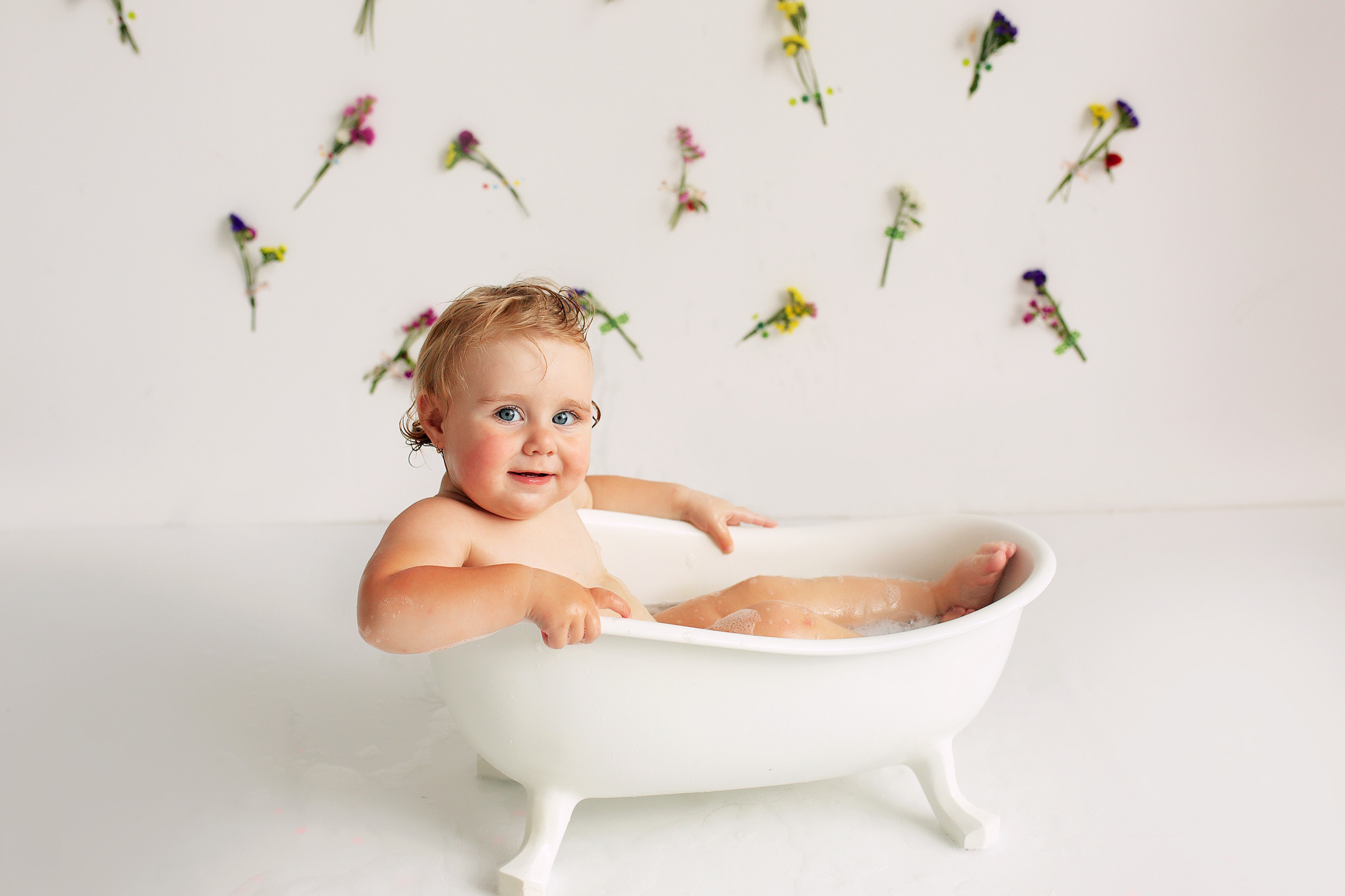 ЯРКАЯ КСЮША. Фотограф новорожденных Оксана Полевская