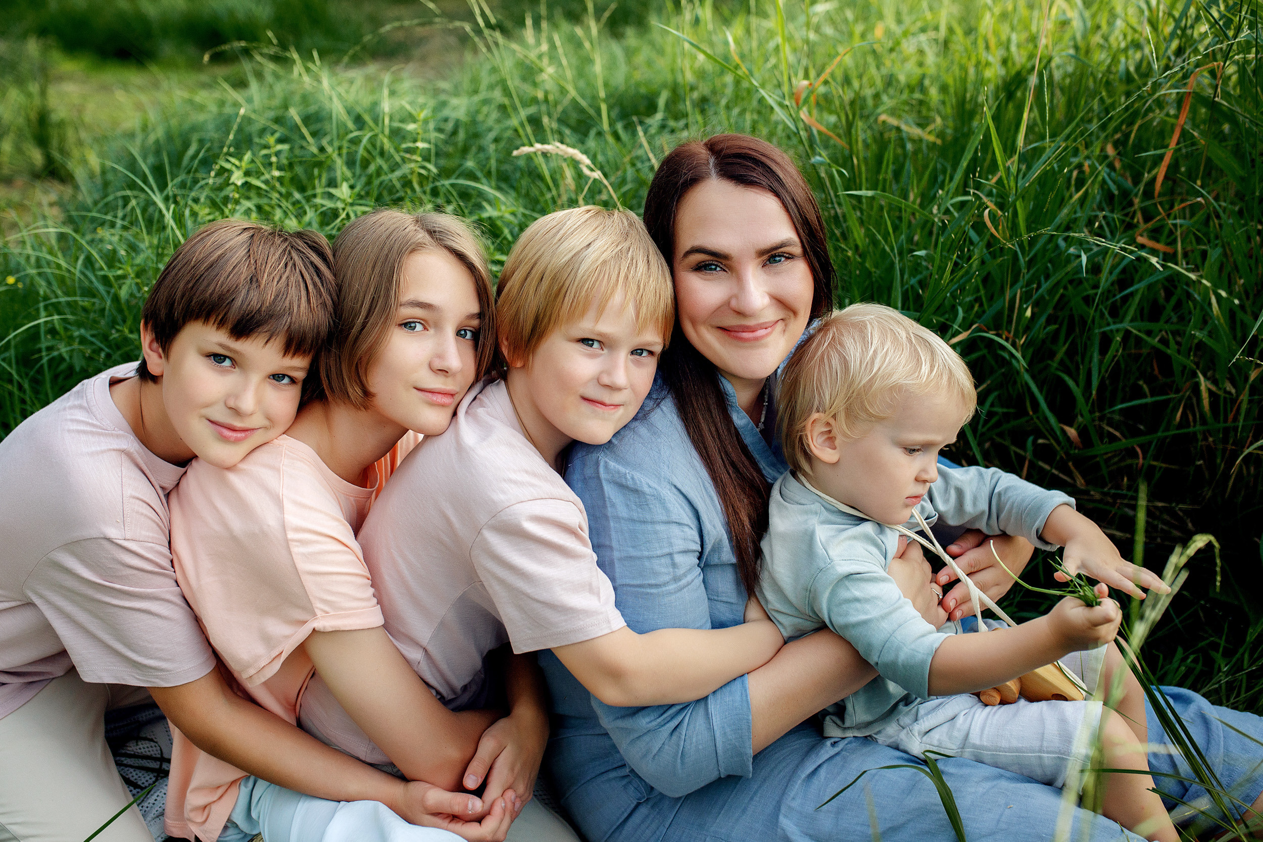 Нелли и дети. Фотограф новорожденных Оксана Полевская