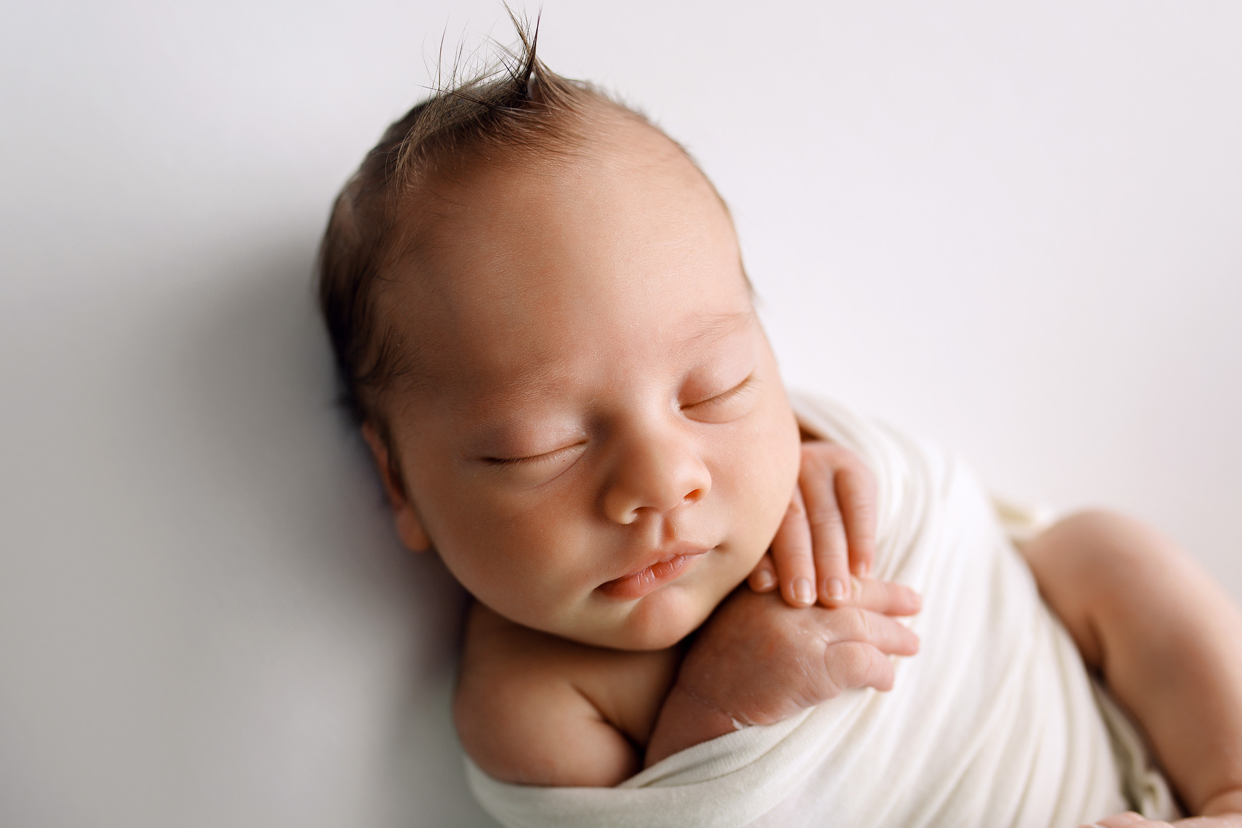 фото новорожденного в студии