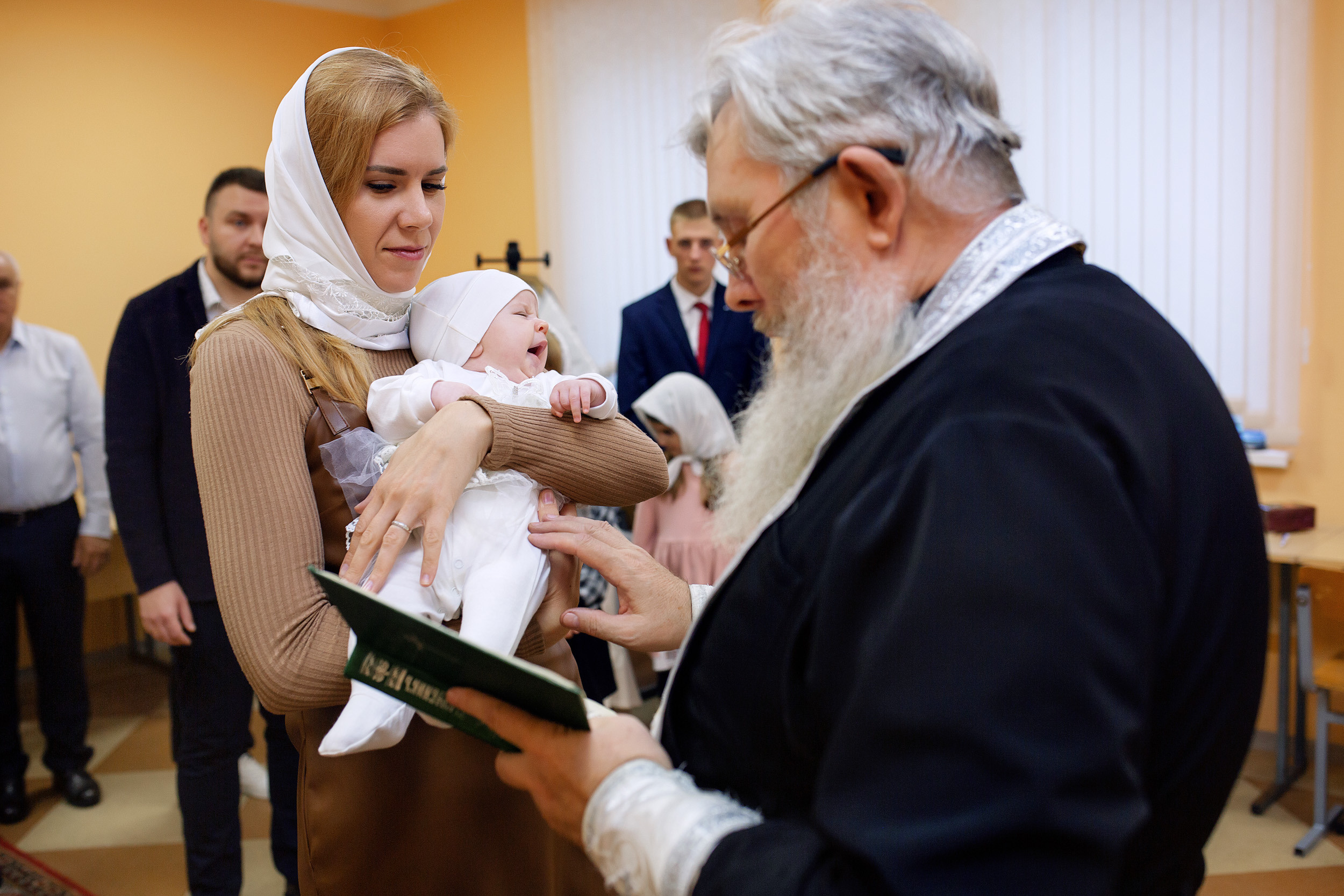 КРЕЩЕНИЕ Верочки Брест. Фотограф новорожденных Оксана Полевская