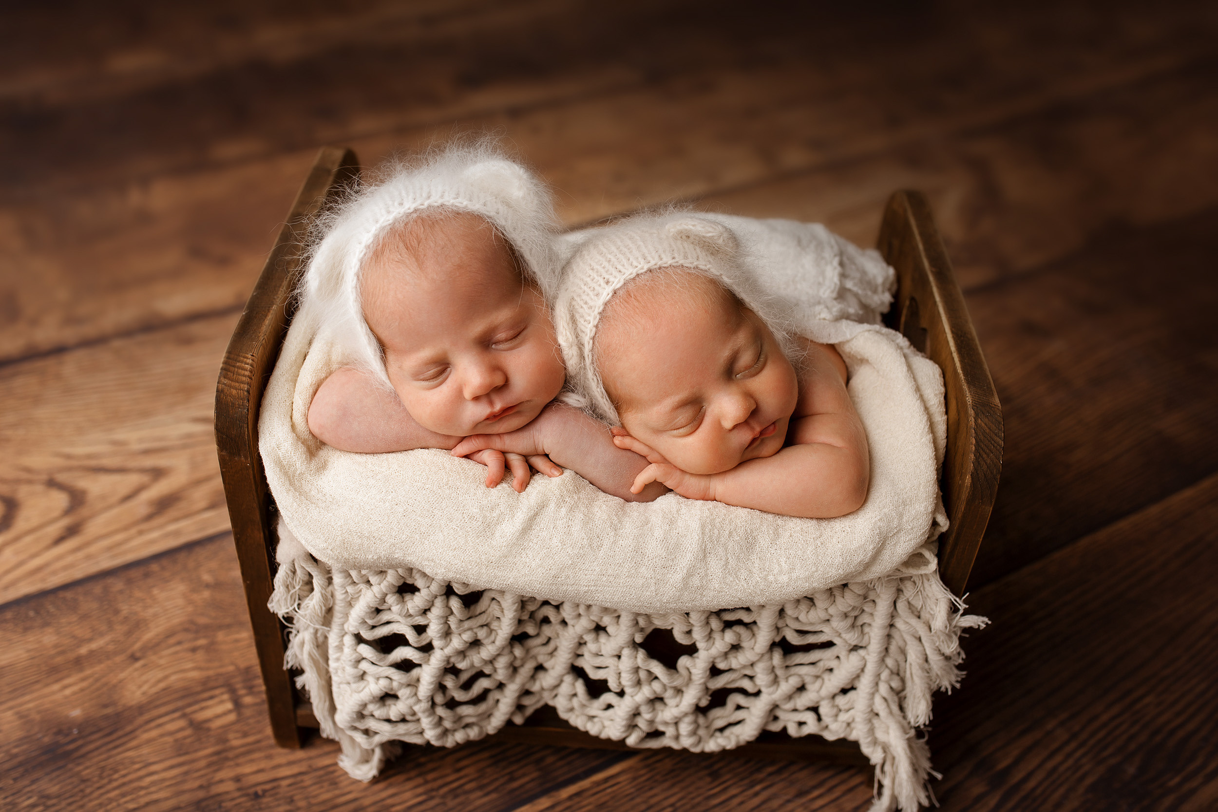 Есения и Евгений двойняшки CLASSIC. Фотограф новорожденных Оксана Полевская